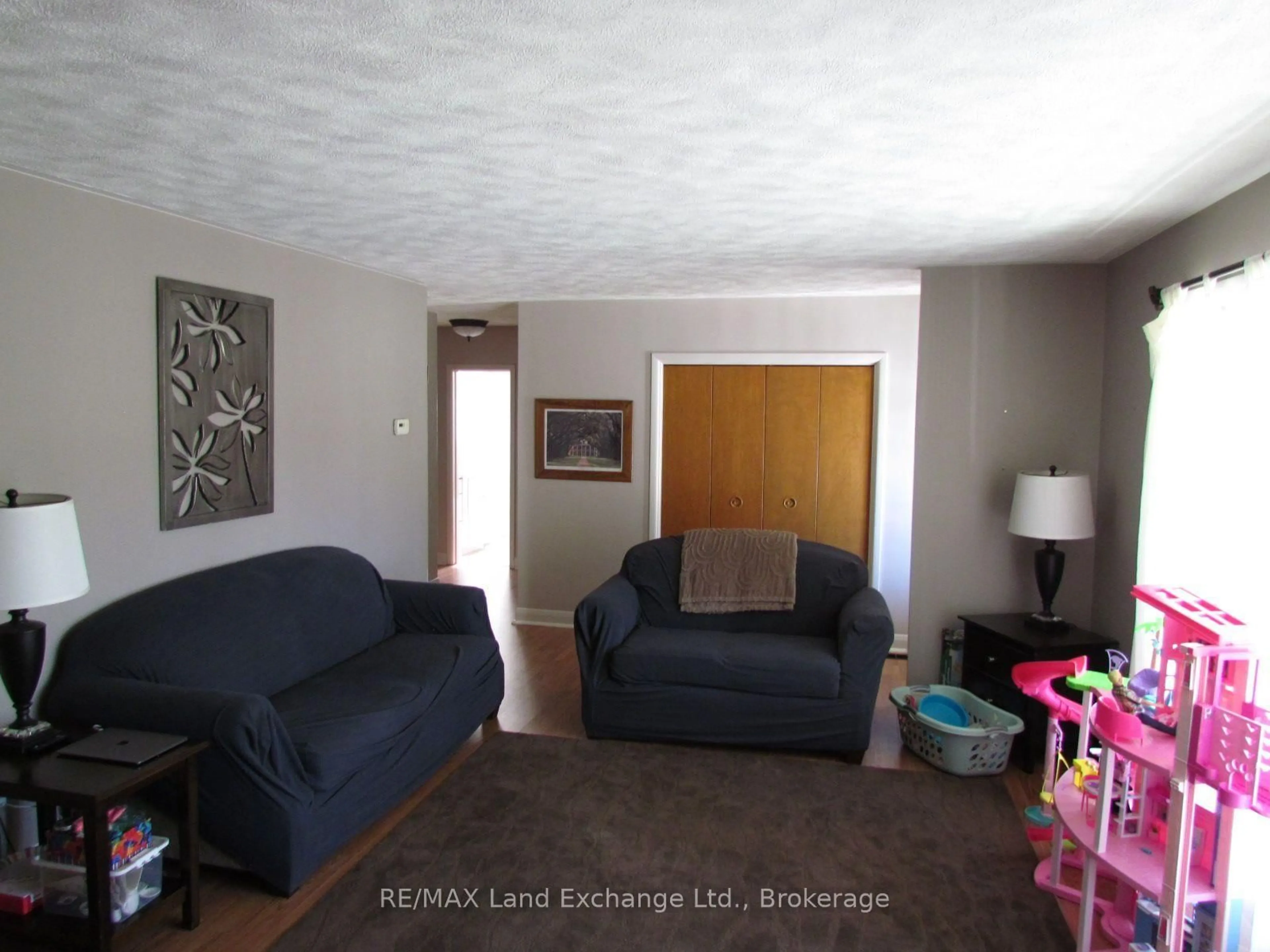Living room with furniture, unknown for 115 BROWN'S Lane, Brockton Ontario N0G 2V0