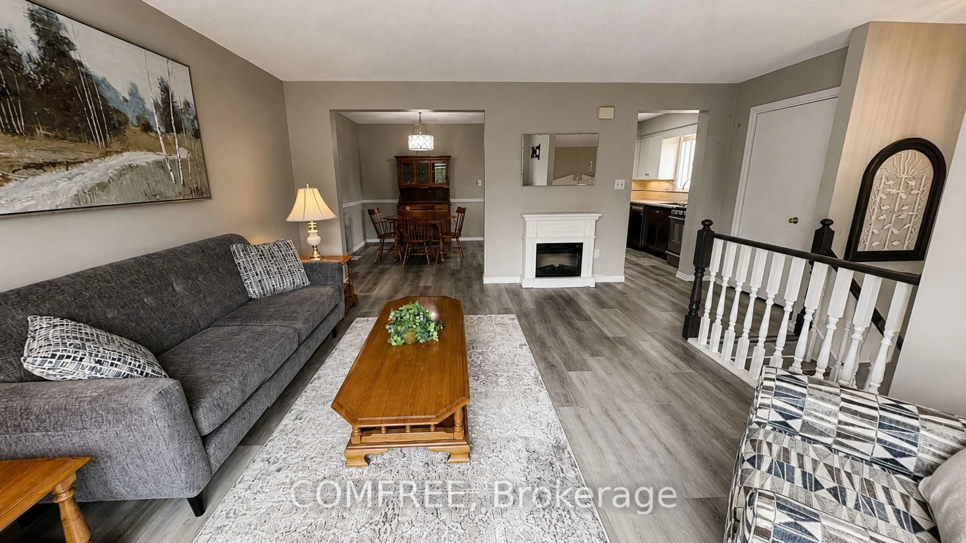 Living room with furniture, unknown for 188 Windsor St, Welland Ontario L3C 7E3