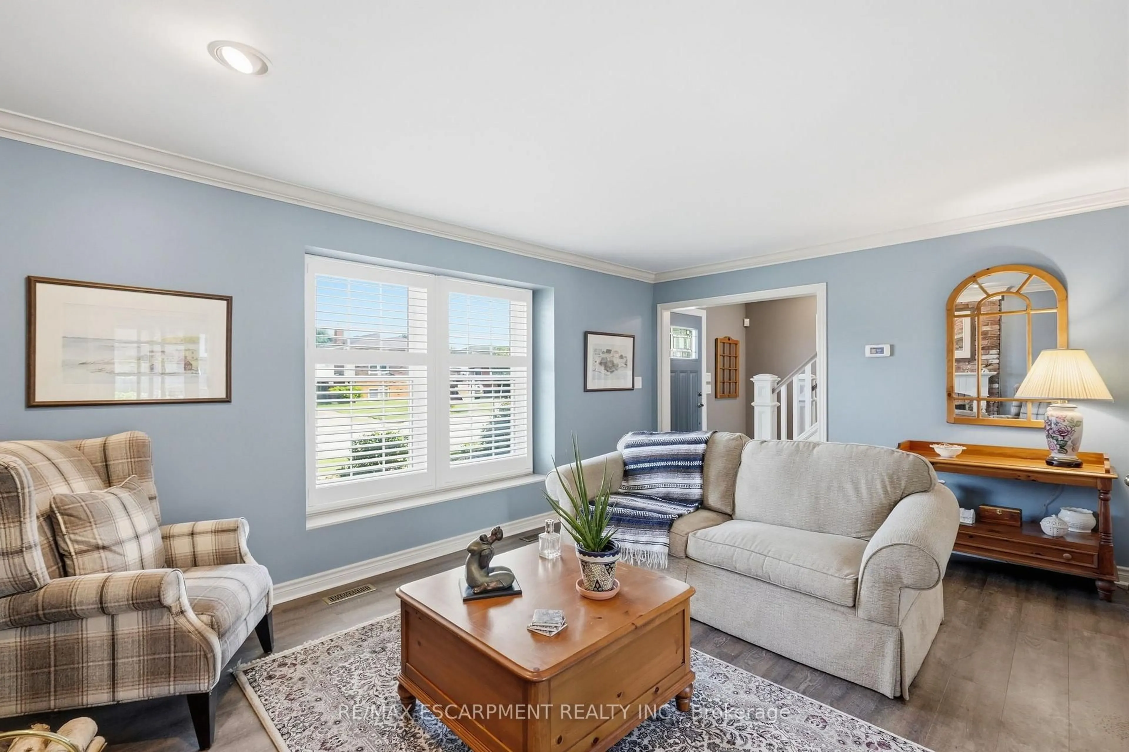 Living room with furniture, unknown for 12 Huntington Lane, St. Catharines Ontario L2S 3J5