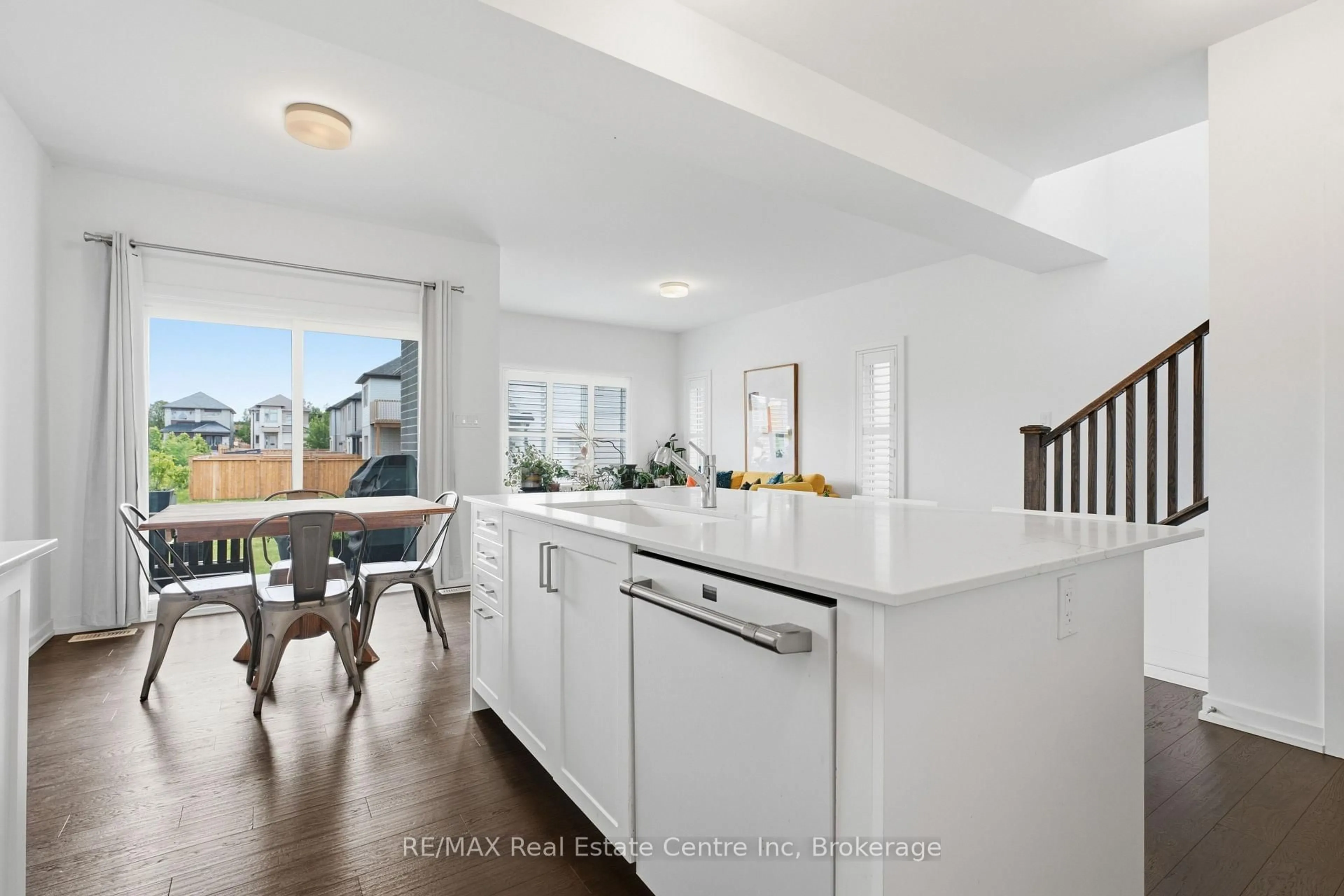 Open concept kitchen, unknown for 50 Ferris Circ, Guelph Ontario N1G 4X2