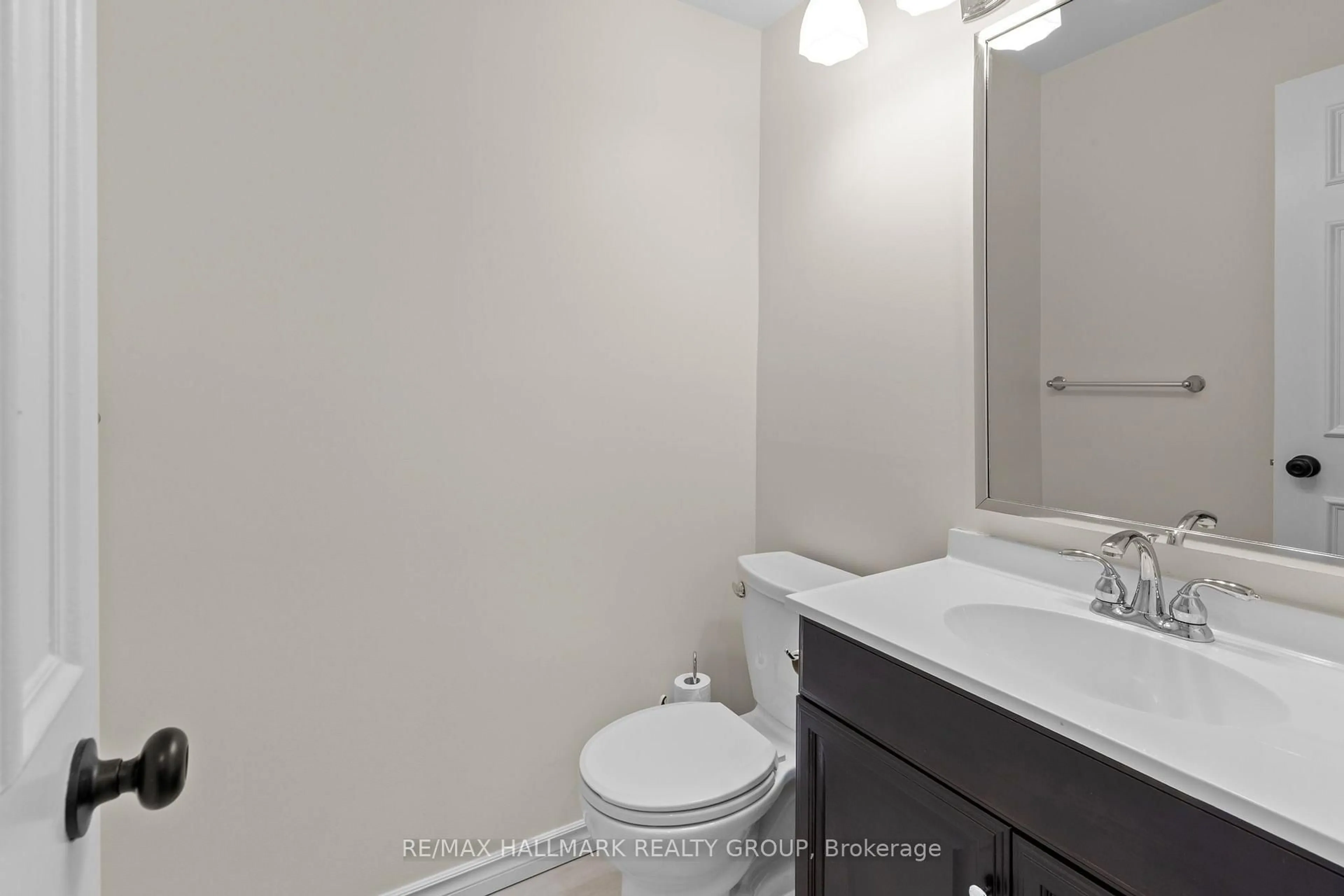 Standard bathroom, unknown for 110 Havelock St #59, Ottawa Ontario K1S 5L3