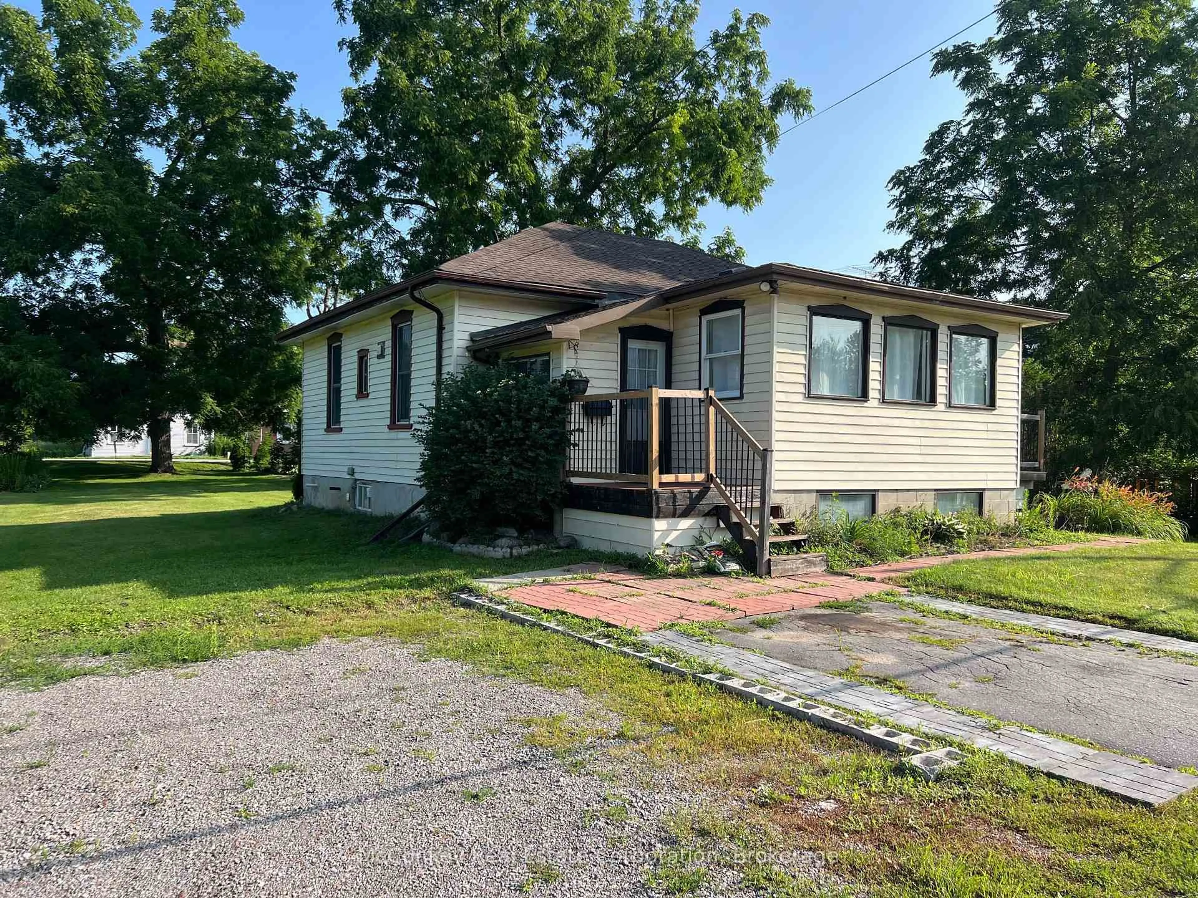 Unknown for 24 KING St, Kawartha Lakes Ontario K0L 2W0