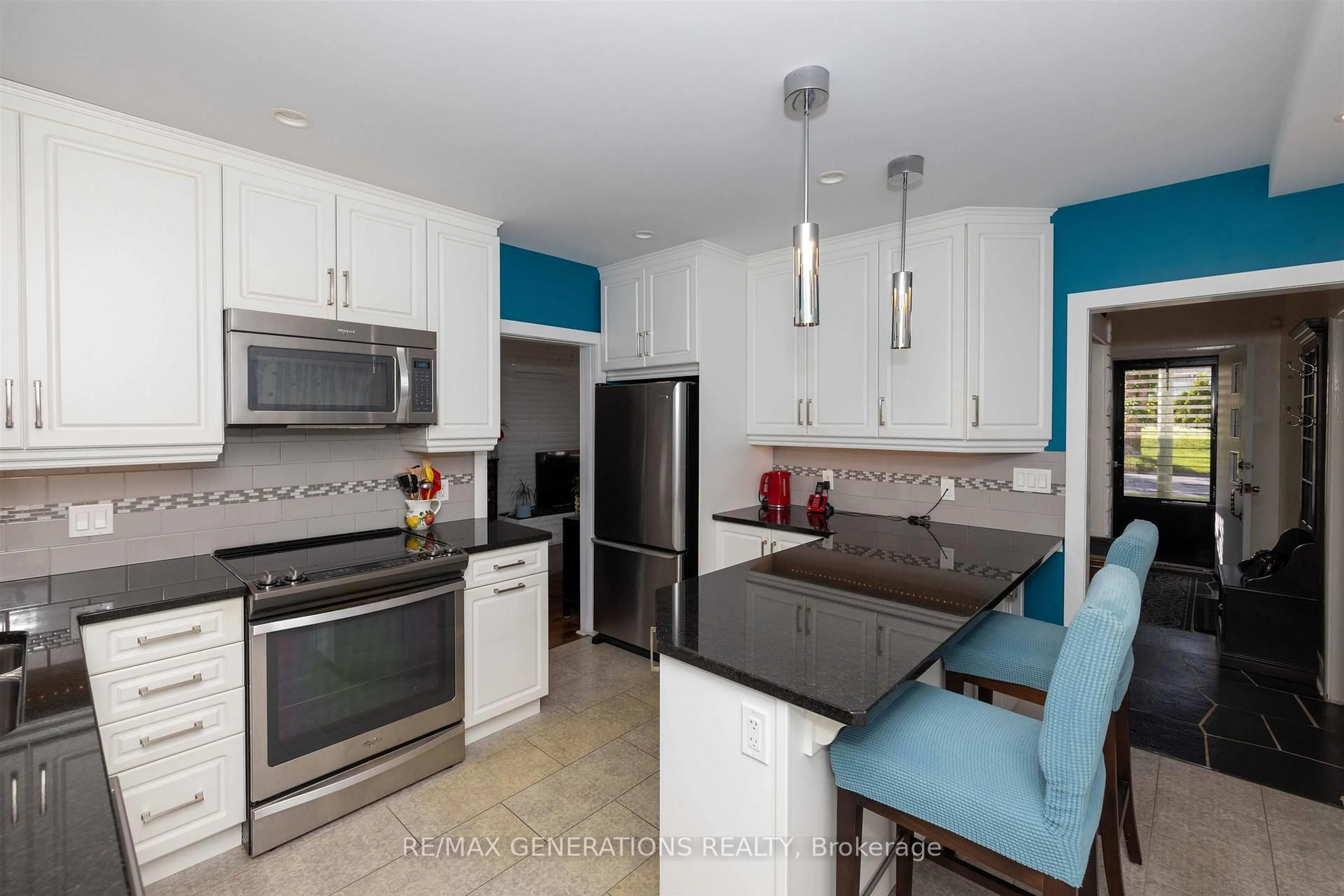 Contemporary kitchen, ceramic/tile floor for 159 Ruttan St, Thunder Bay Ontario P7A 5E4