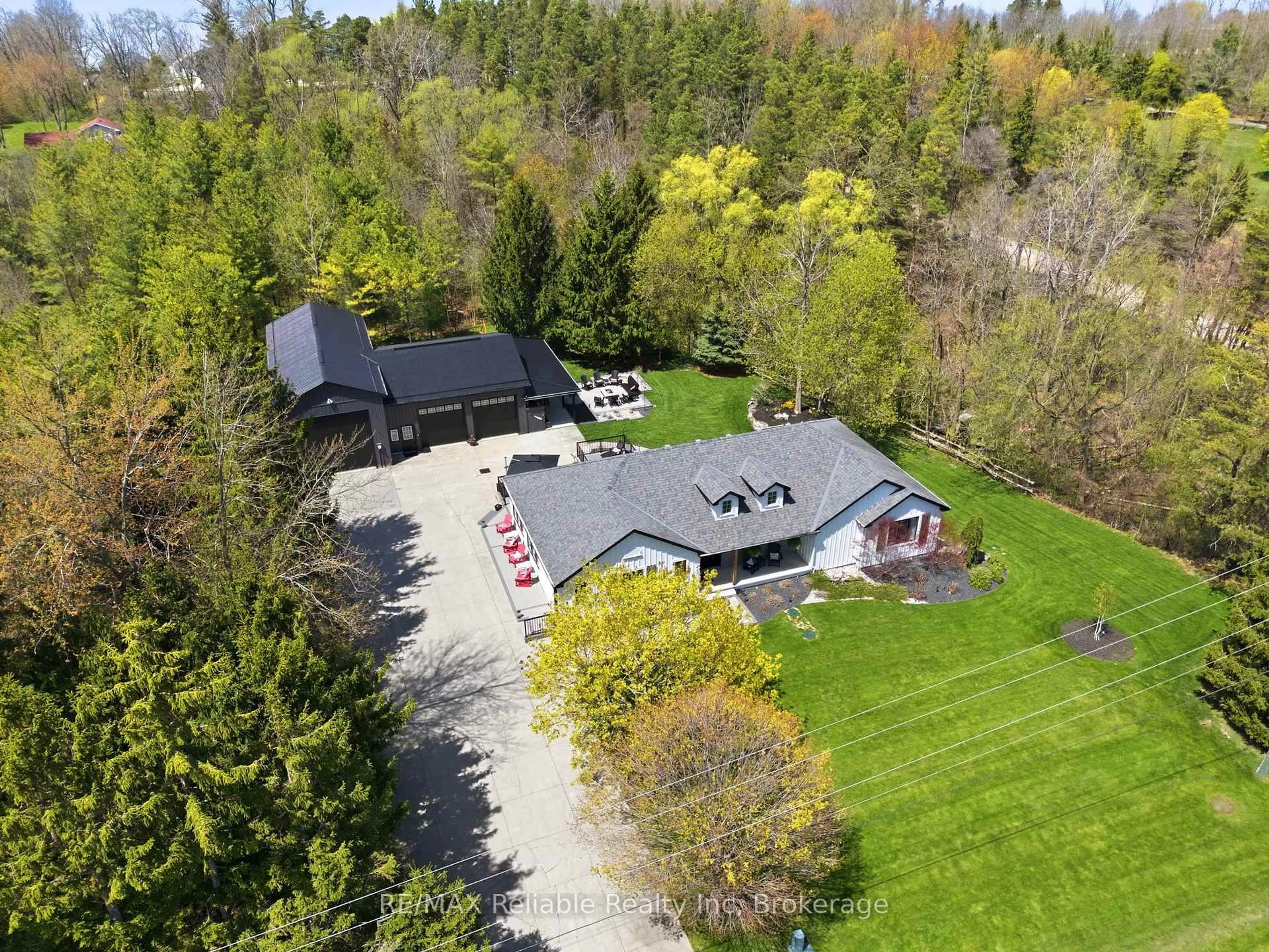 A pic from outside/outdoor area/front of a property/back of a property/a pic from drone, unknown for 71033 Bluewater Highway, South Huron Ontario N0M 1T0