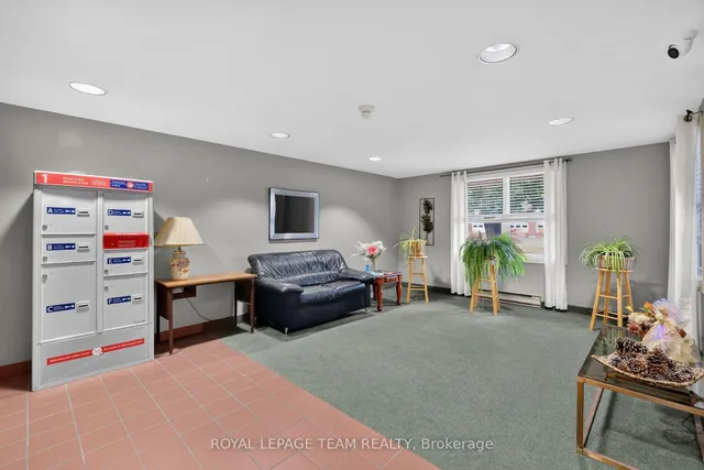 1099 Cadboro Rd #214, Ottawa 4