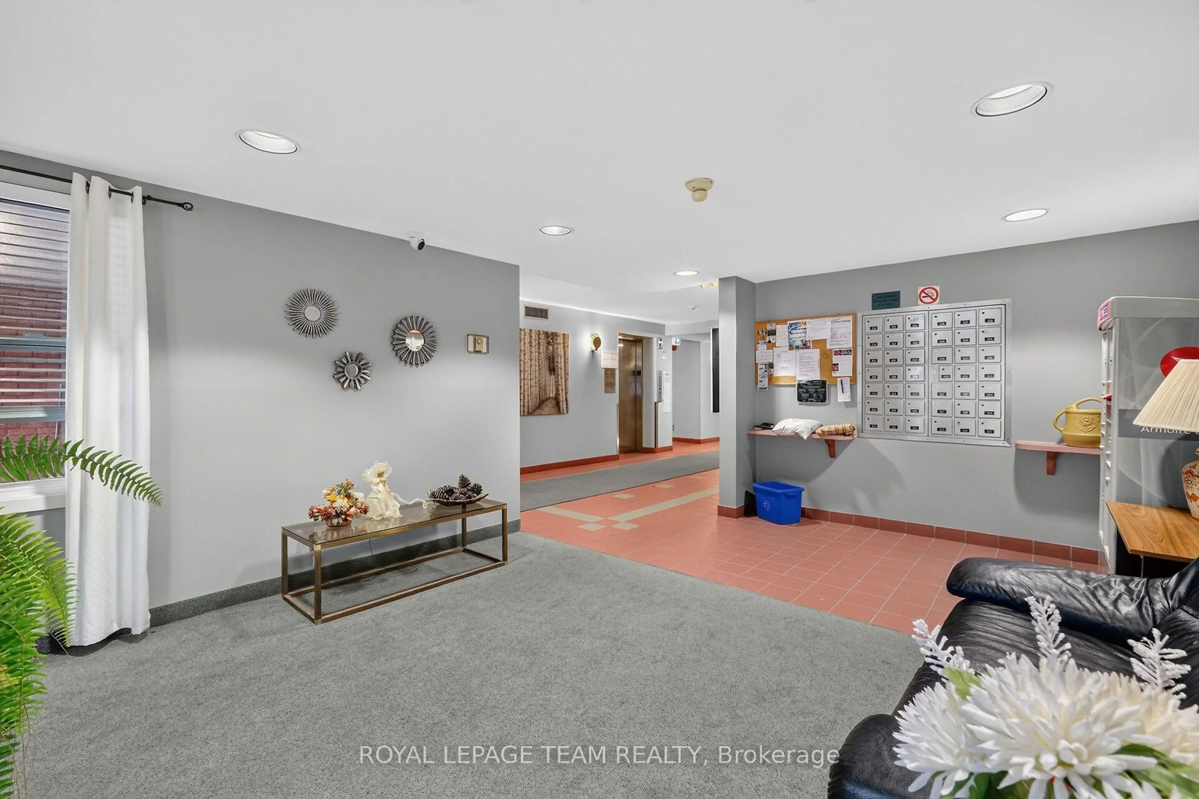 Lobby for 1099 Cadboro Rd #214, Ottawa Ontario K1J 9K4