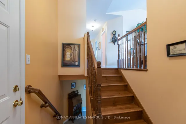248 Northwoods Cres, Cornwall 3