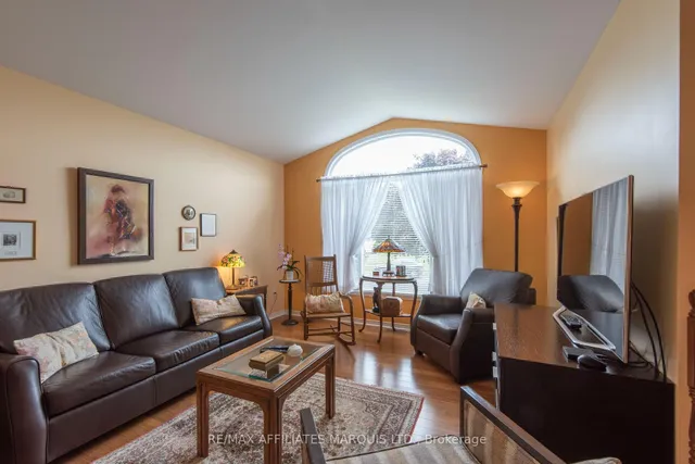 248 Northwoods Cres, Cornwall 4