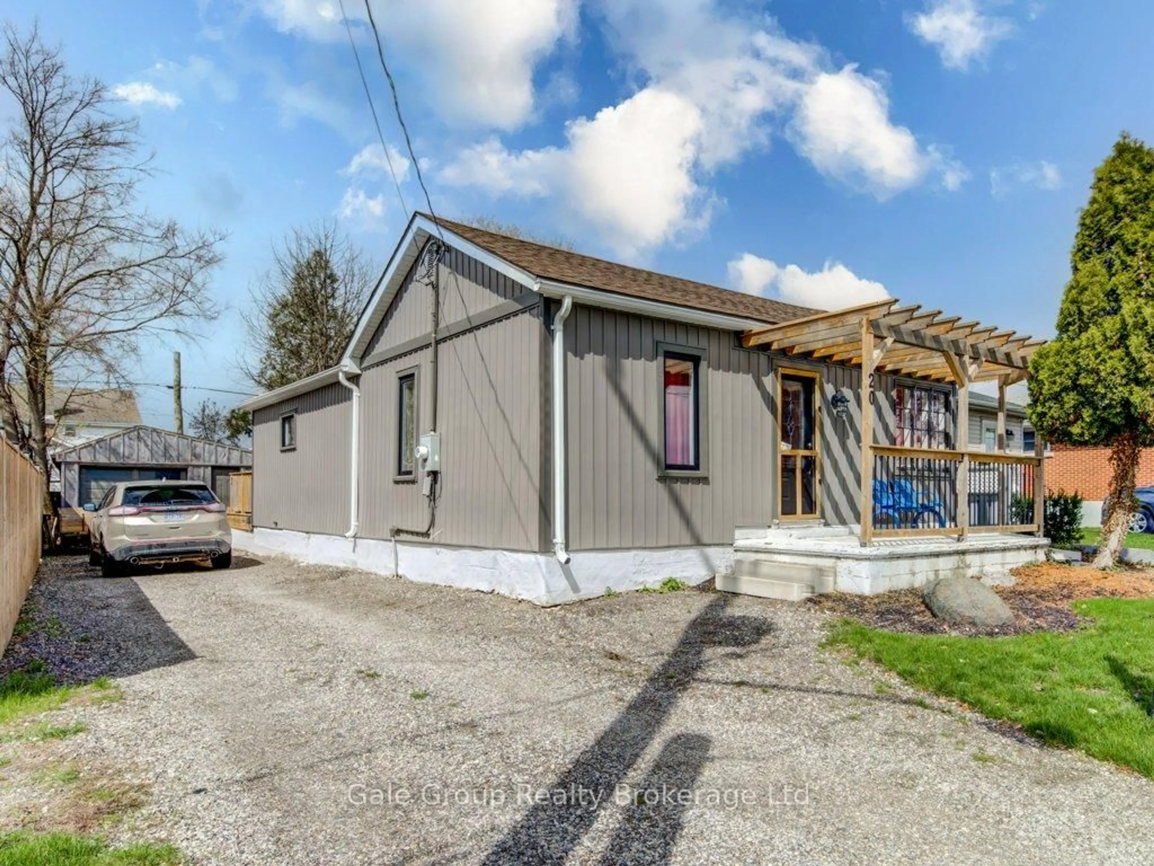 Shed for 20 Teeple St, Woodstock Ontario N4S 3Y7