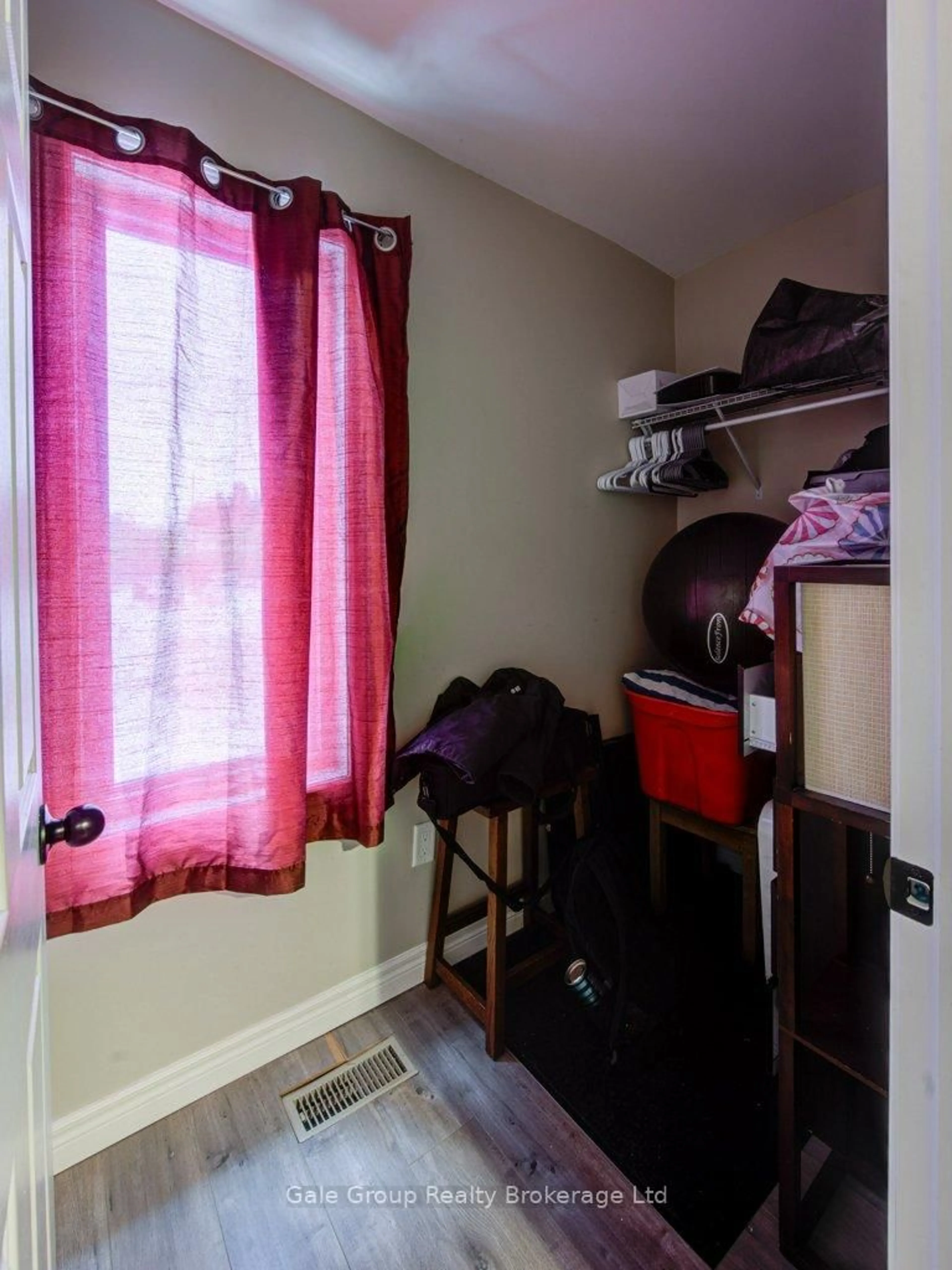 A pic of a room for 20 Teeple St, Woodstock Ontario N4S 3Y7