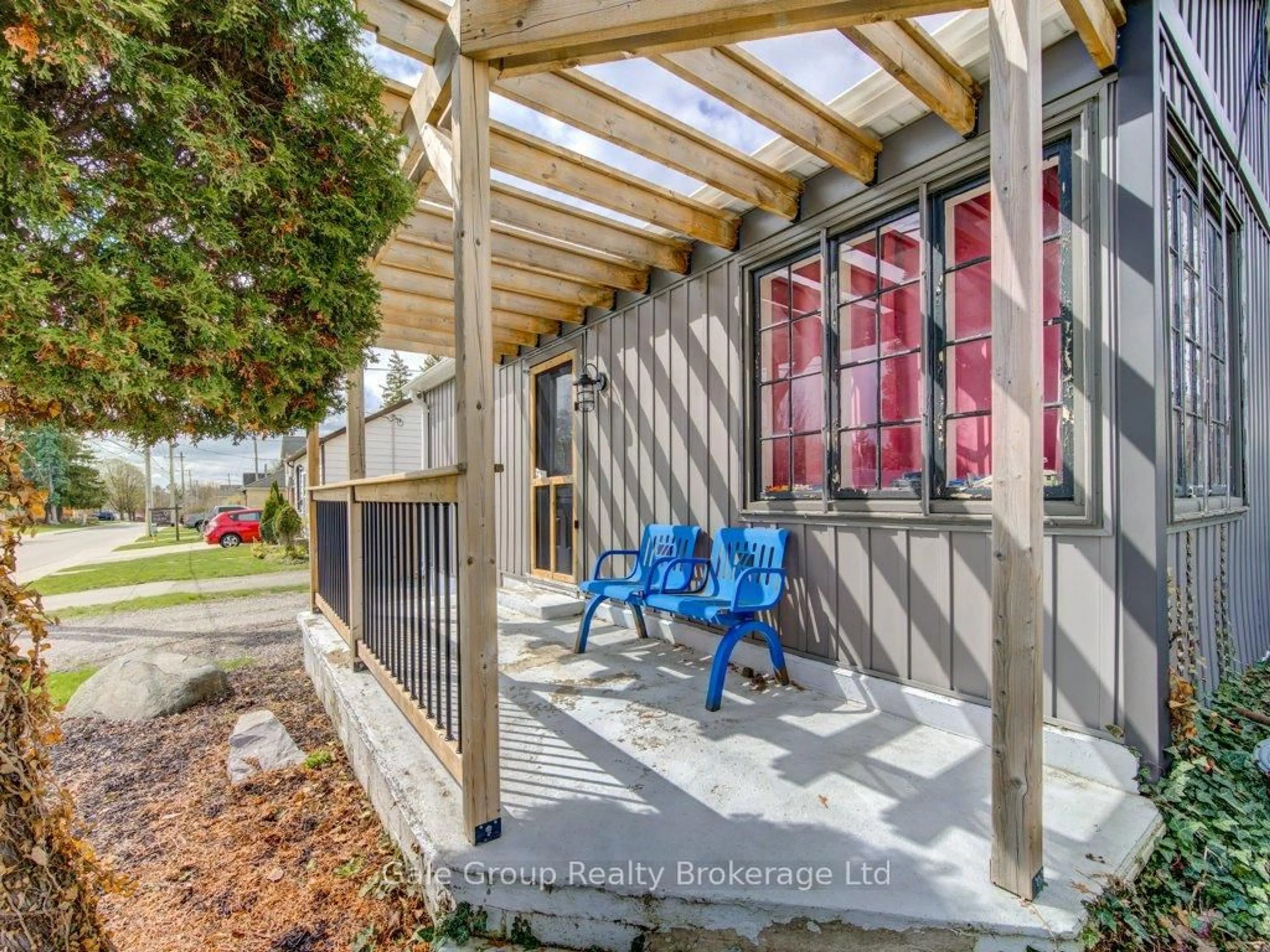Patio, street for 20 Teeple St, Woodstock Ontario N4S 3Y7