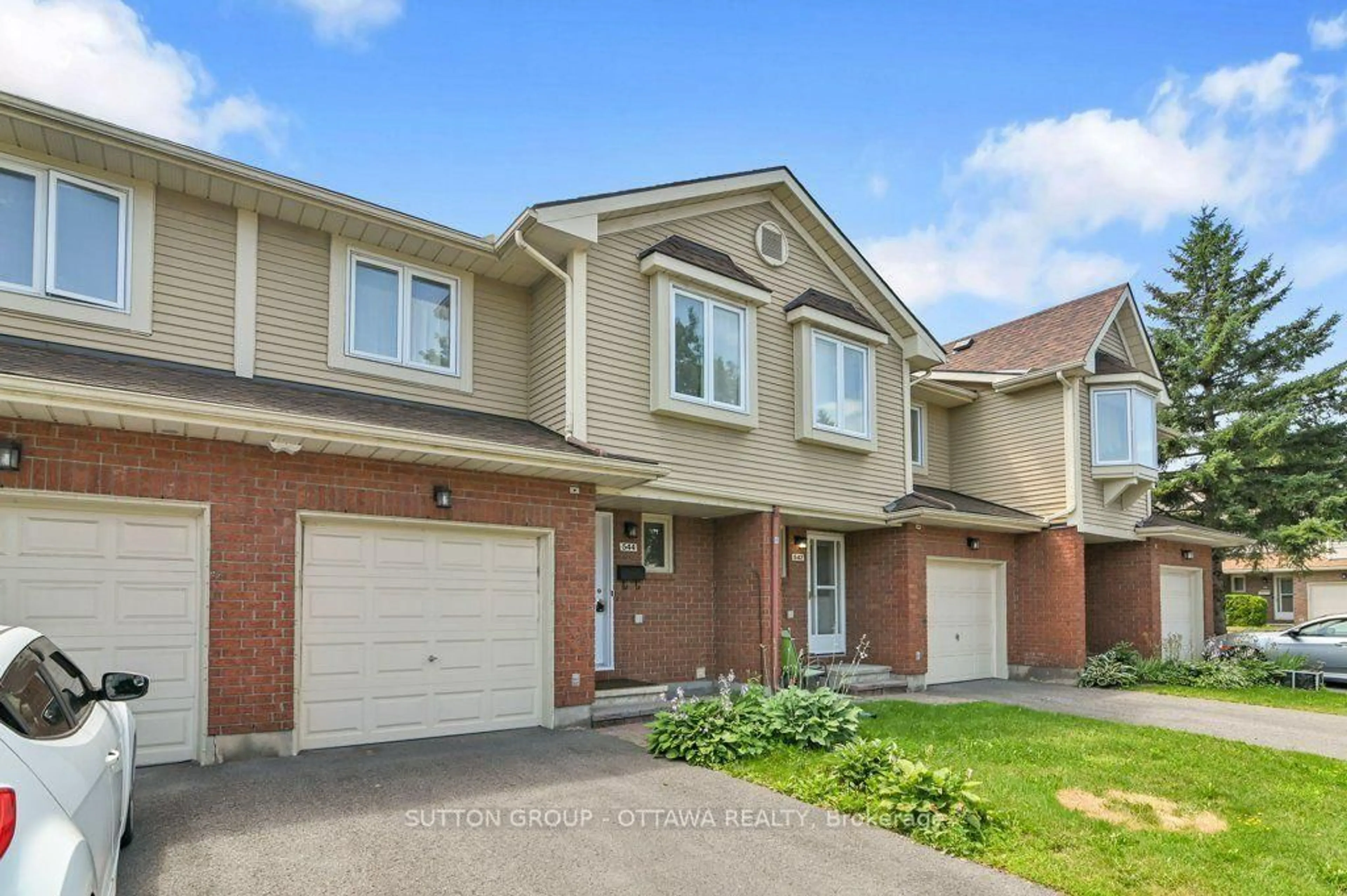 Home with brick exterior material, street for 544 Parasol Crt, Ottawa Ontario K4A 2X1