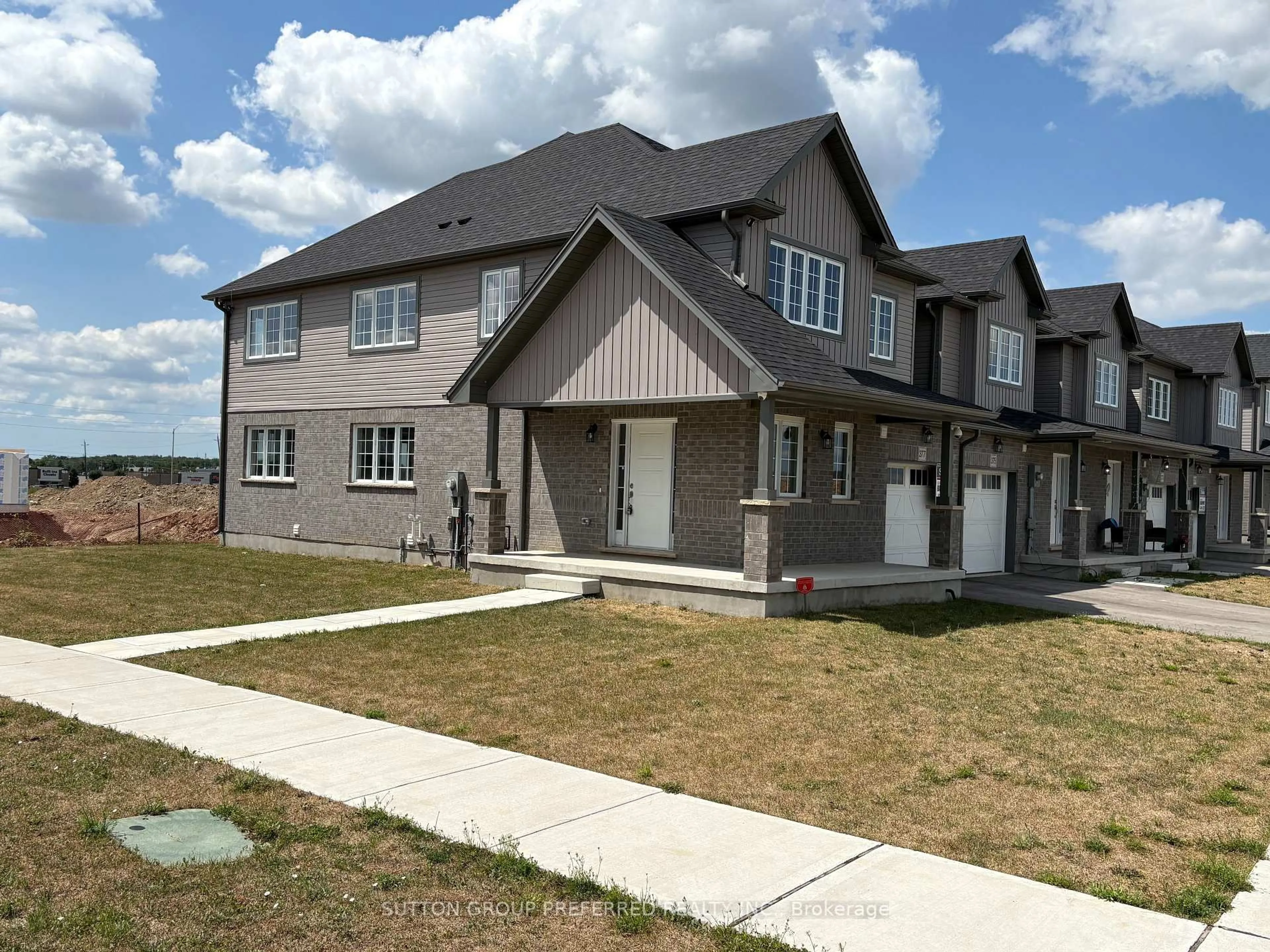 Unknown for 377 KENNINGTON Way, London South Ontario N6L 0H4