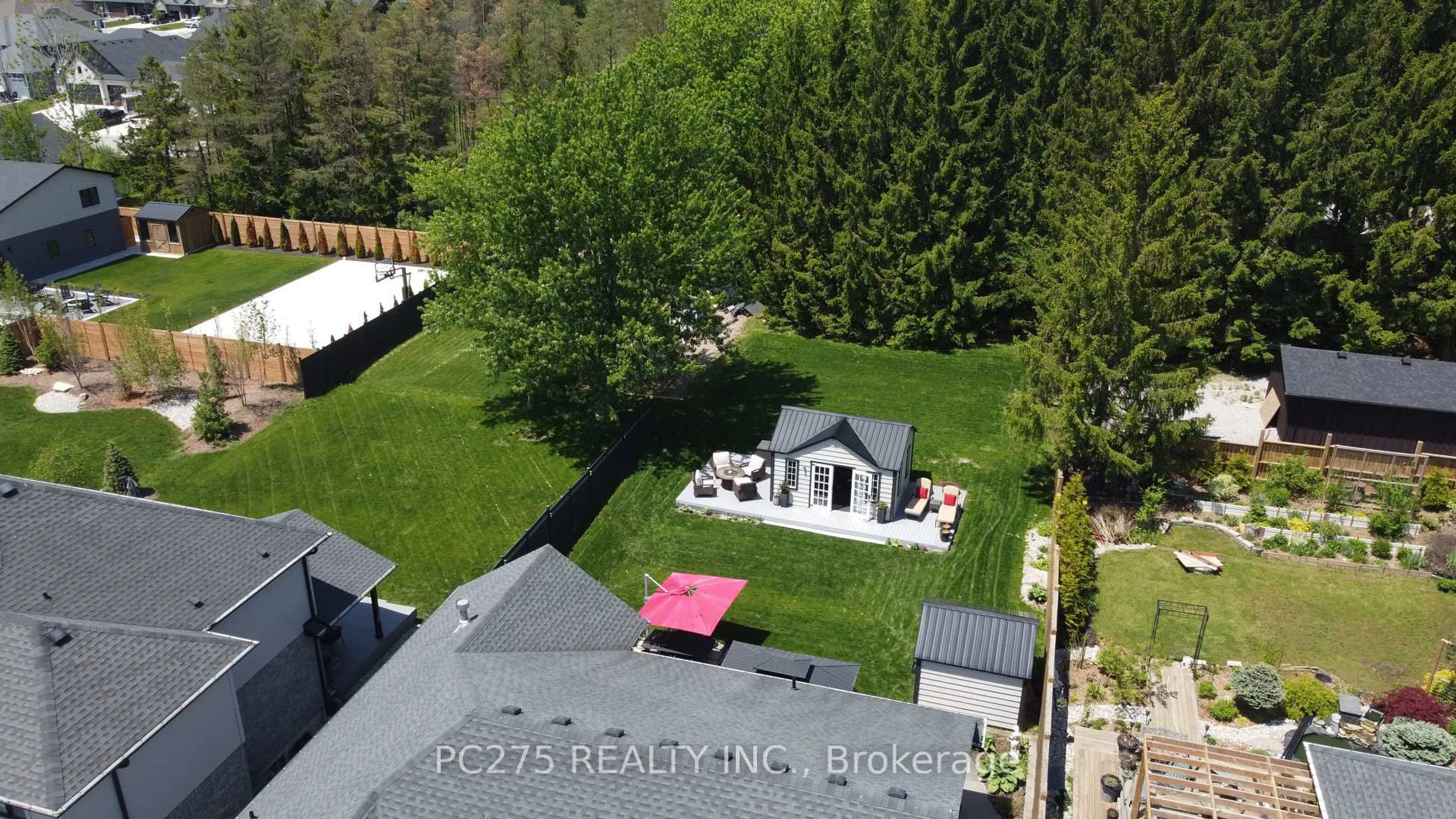 A pic from outside/outdoor area/front of a property/back of a property/a pic from drone, mountain view for 22 Talbot Grove Lane, Southwold Ontario N5P 3T2