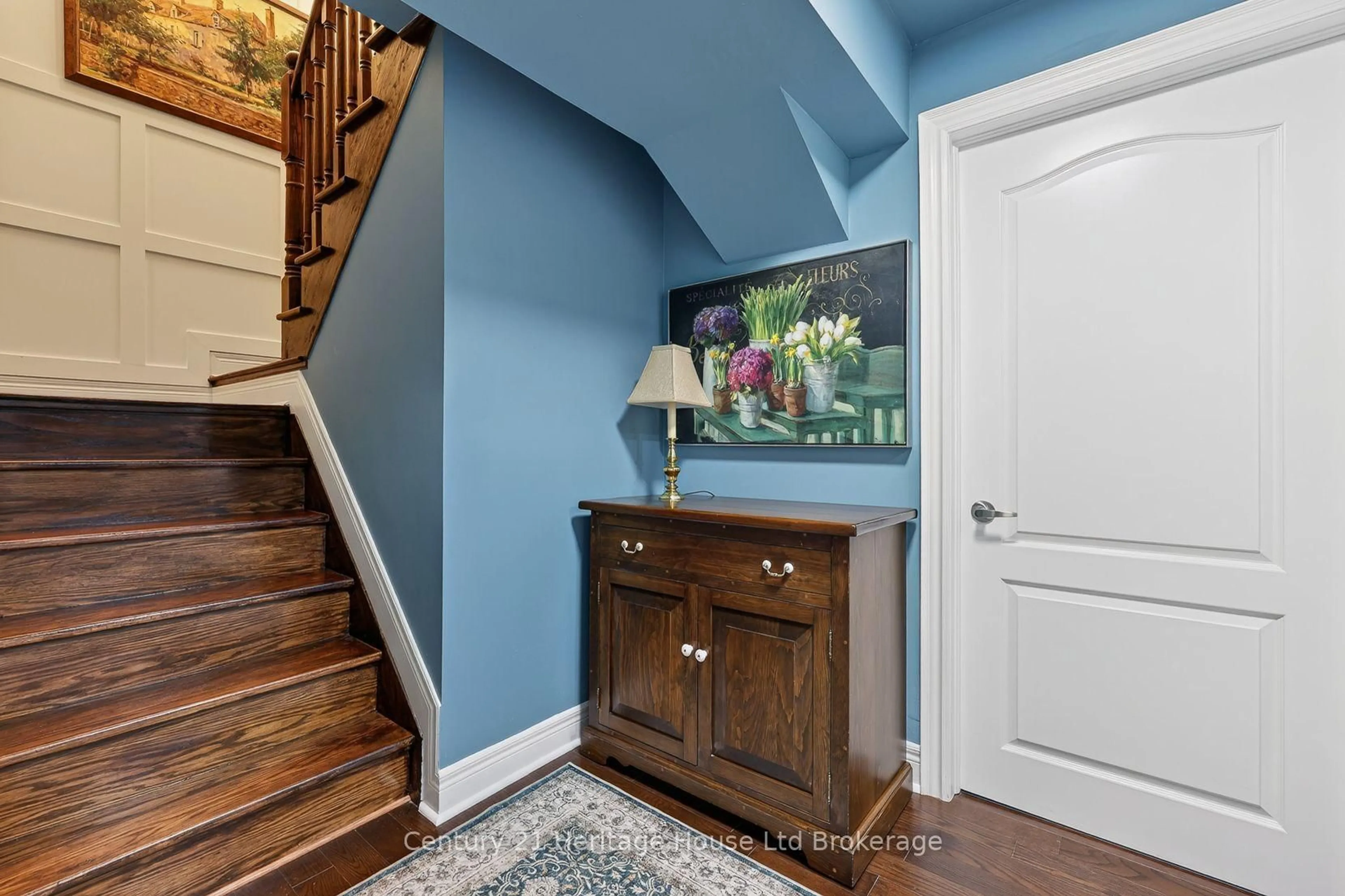 Indoor entryway for 528 Baldwin Cres, Woodstock Ontario N4T 0G4