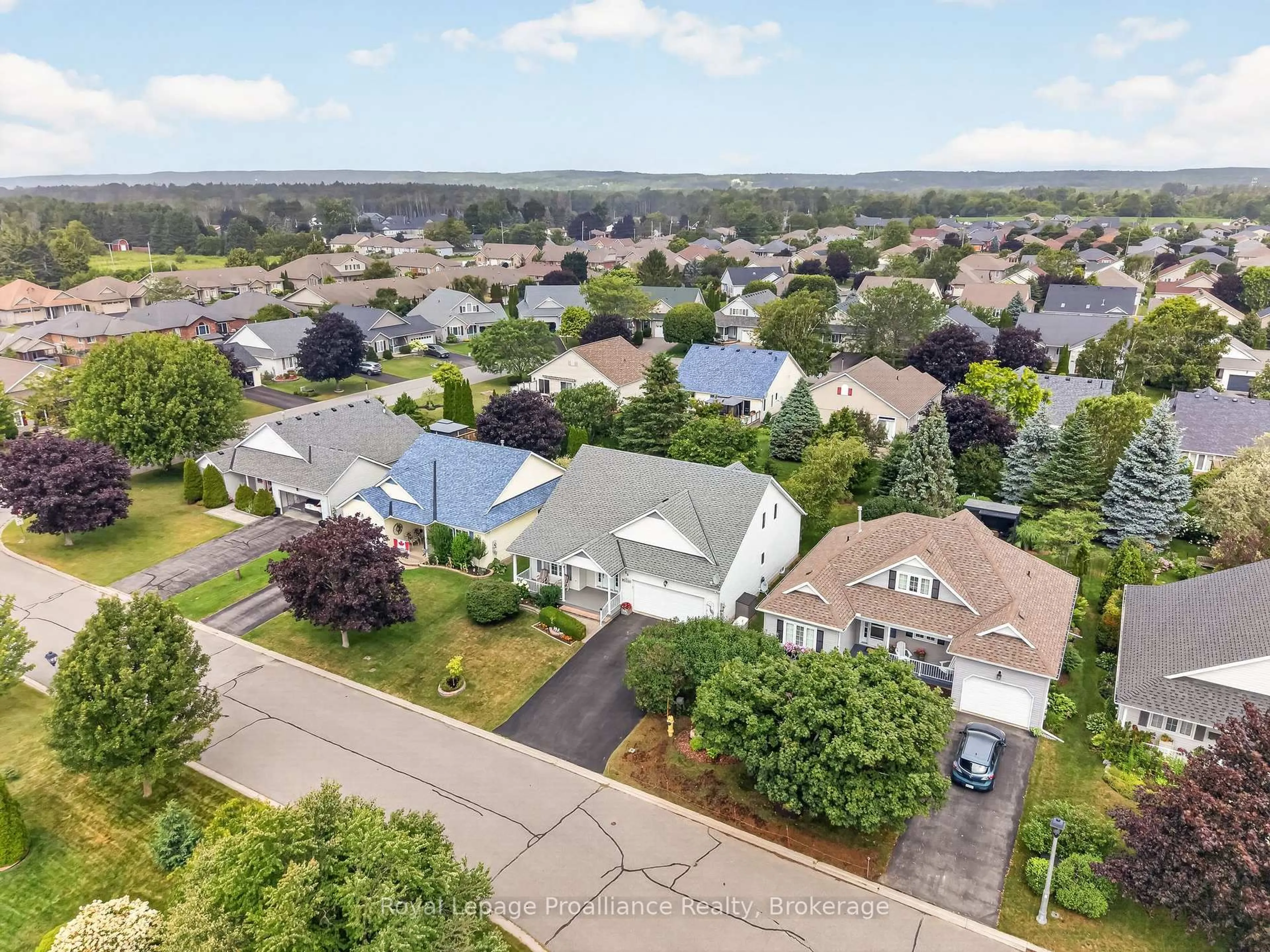 A pic from outside/outdoor area/front of a property/back of a property/a pic from drone, unknown for 46 Sandpiper Way, Brighton Ontario K0K 1H0