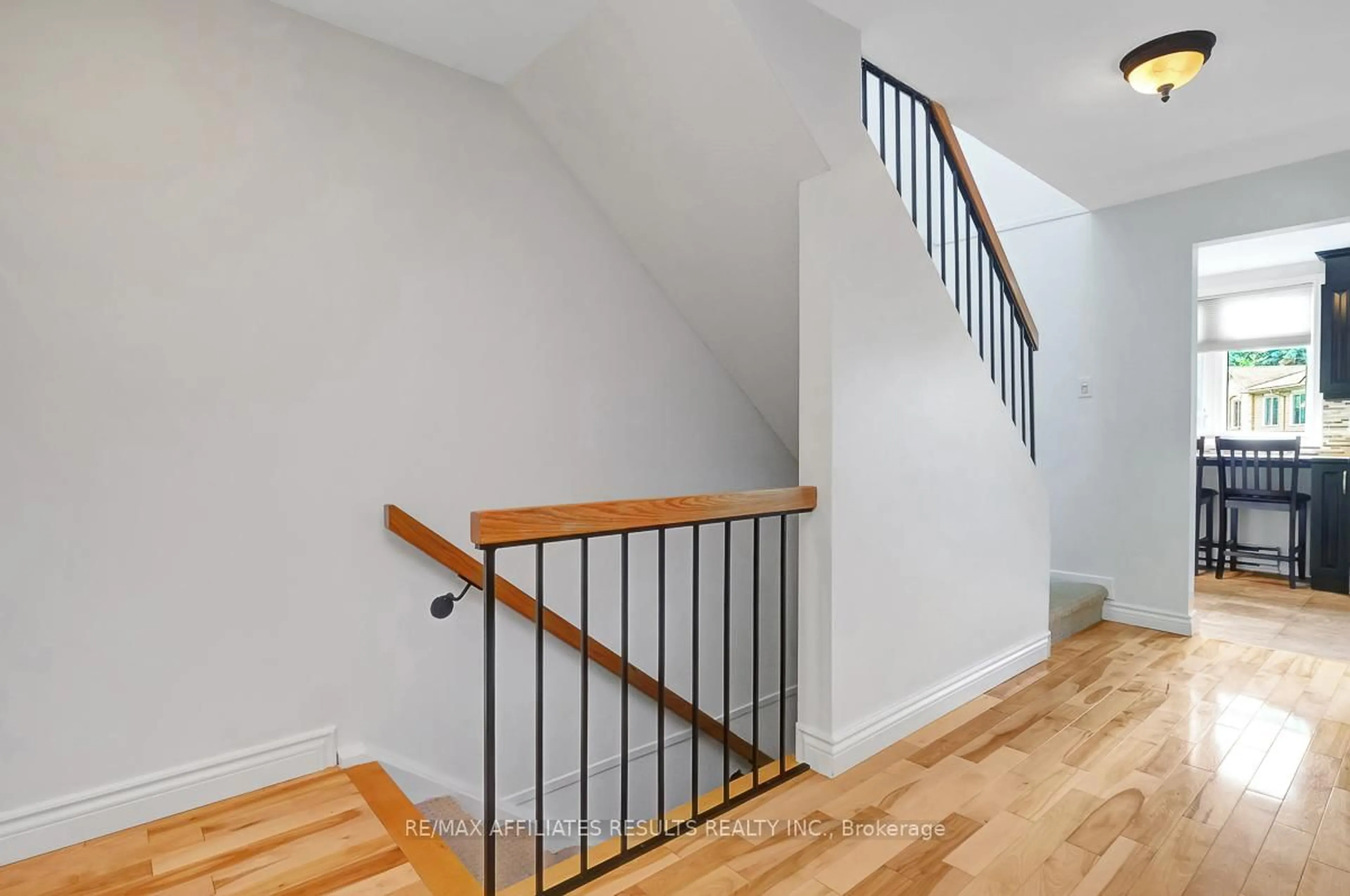 Stairs for 6549 Bilberry Dr #6549B, Ottawa Ontario K1C 4N4