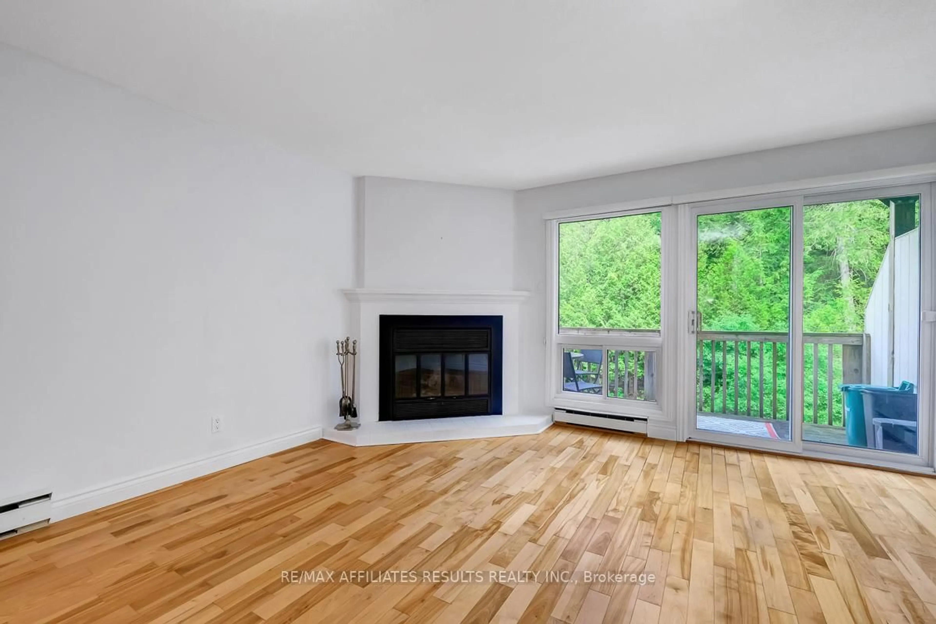 A pic of a room for 6549 Bilberry Dr #6549B, Ottawa Ontario K1C 4N4