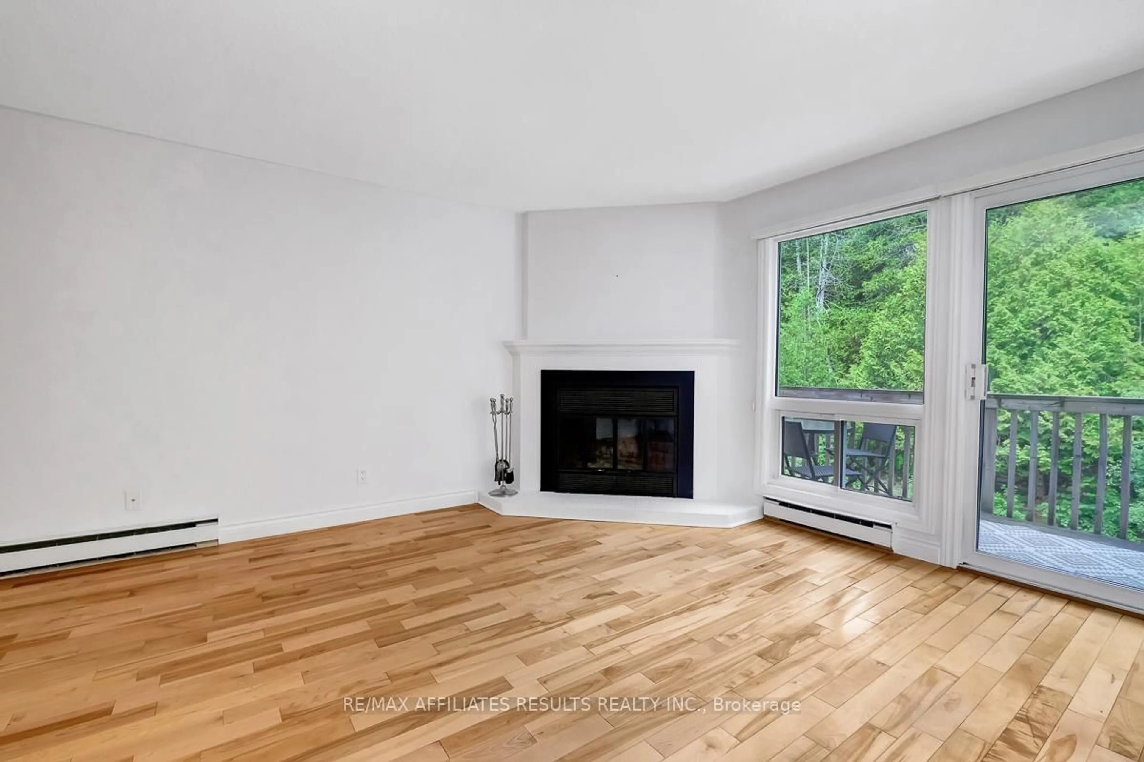 A pic of a room for 6549 Bilberry Dr #6549B, Ottawa Ontario K1C 4N4