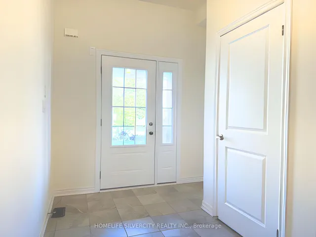 35 Sparkle Dr, Thorold 2