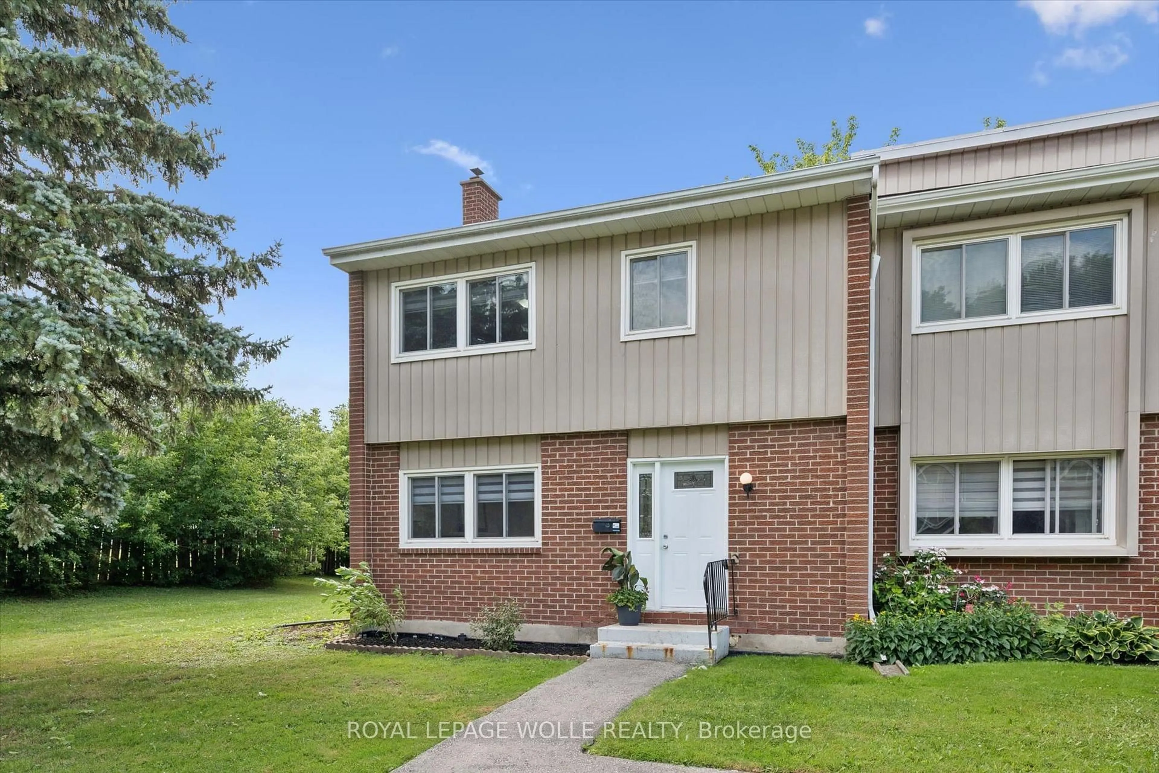Unknown for 121 University Ave #11, Waterloo Ontario N2J 4J1