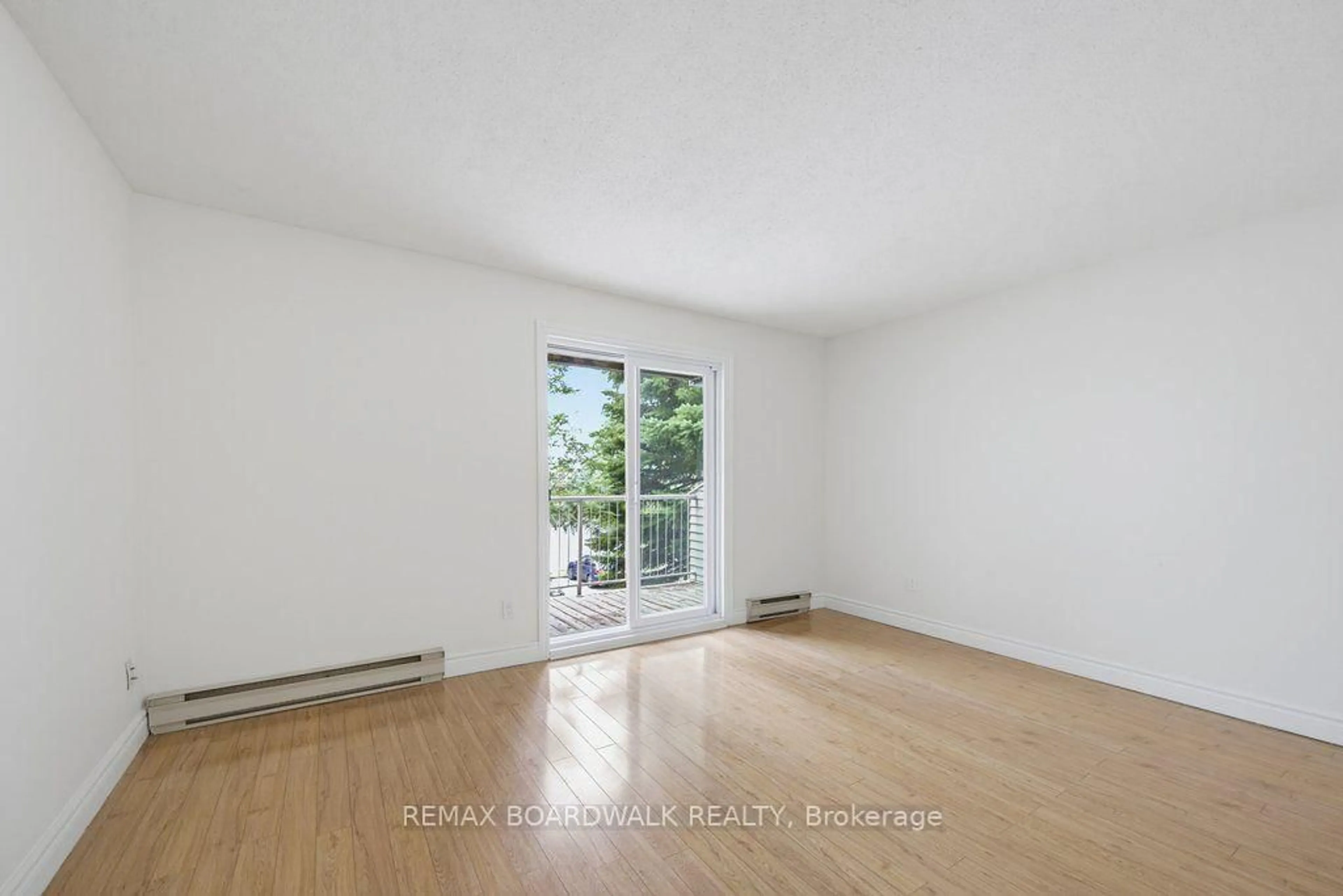 A pic of a room for 250 Brittany Dr #207, Ottawa Ontario K1K 4M1