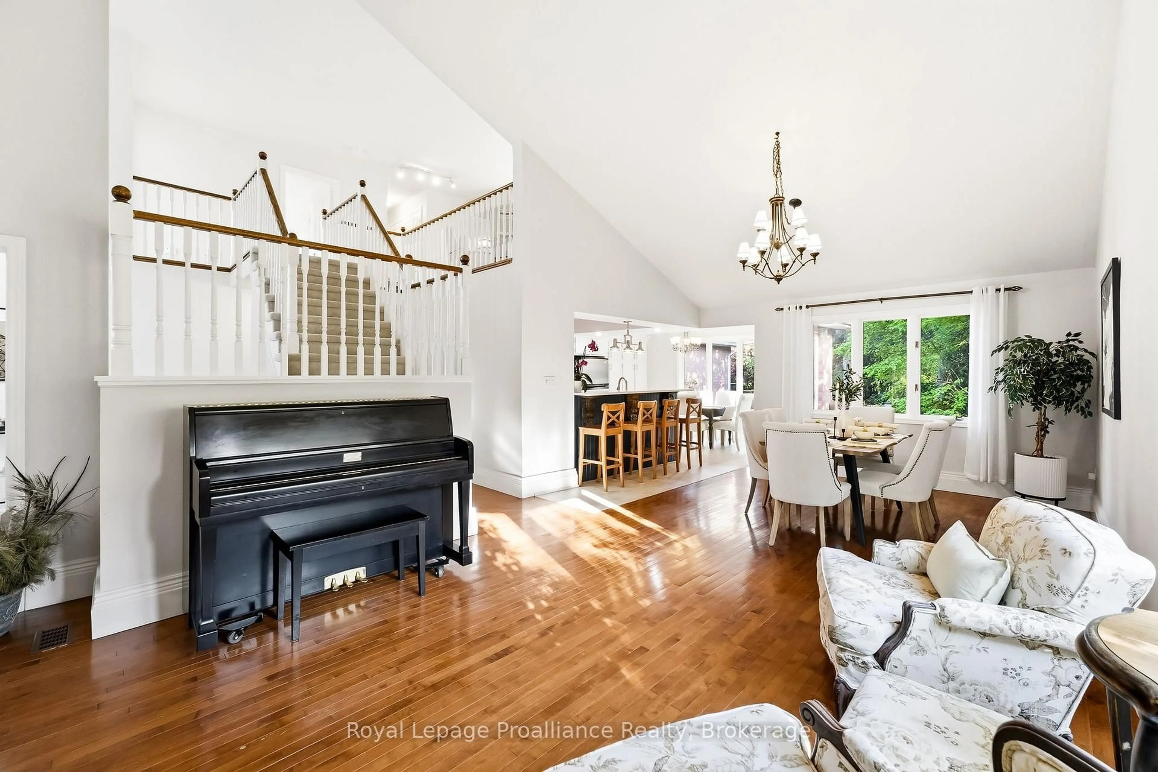 Open concept kitchen, unknown for 11 Gibson Pl, Port Hope Ontario L1A 4G8
