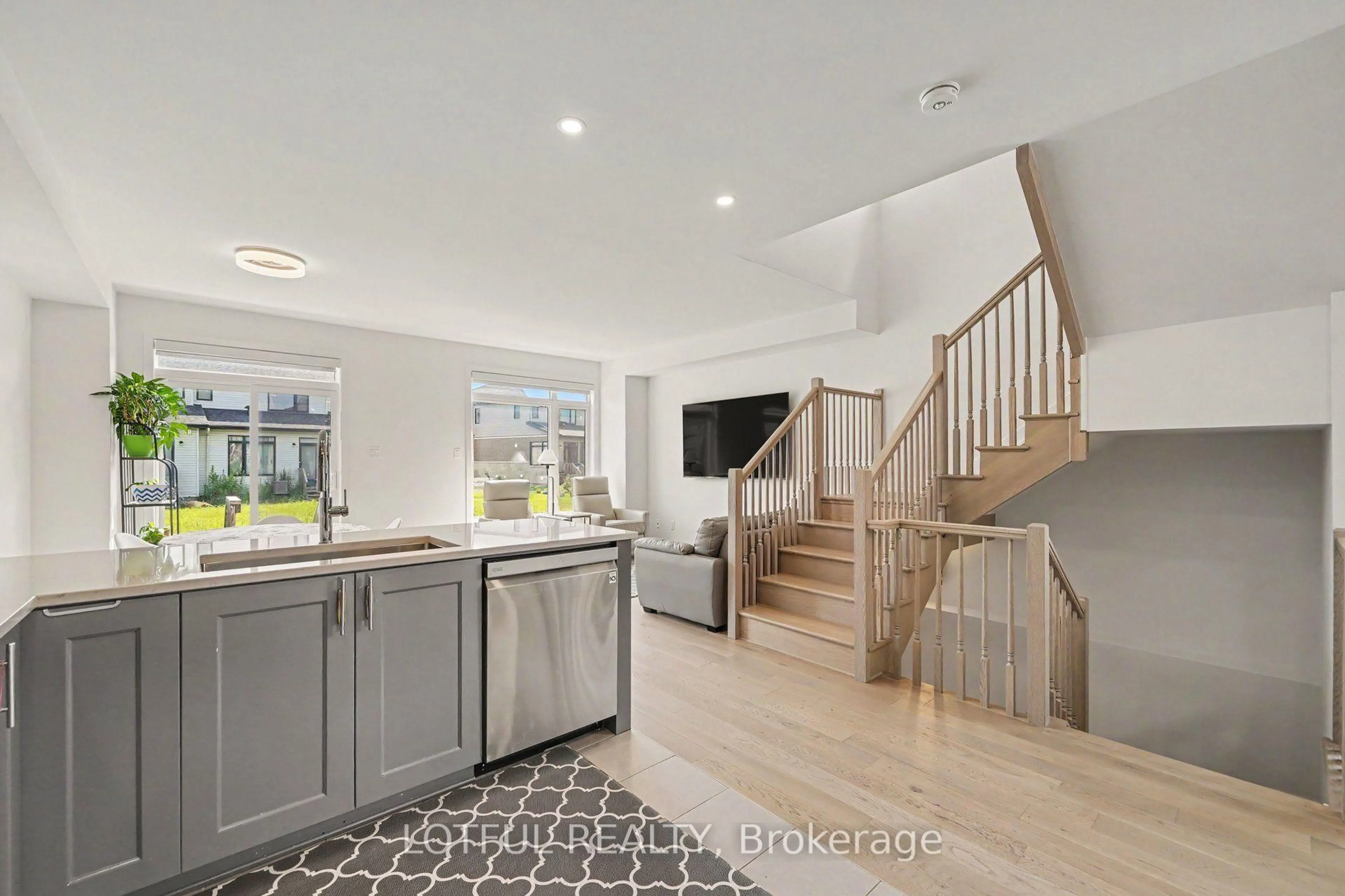 Open concept kitchen, unknown for 56 Heirloom St, Ottawa Ontario K4M 0K9