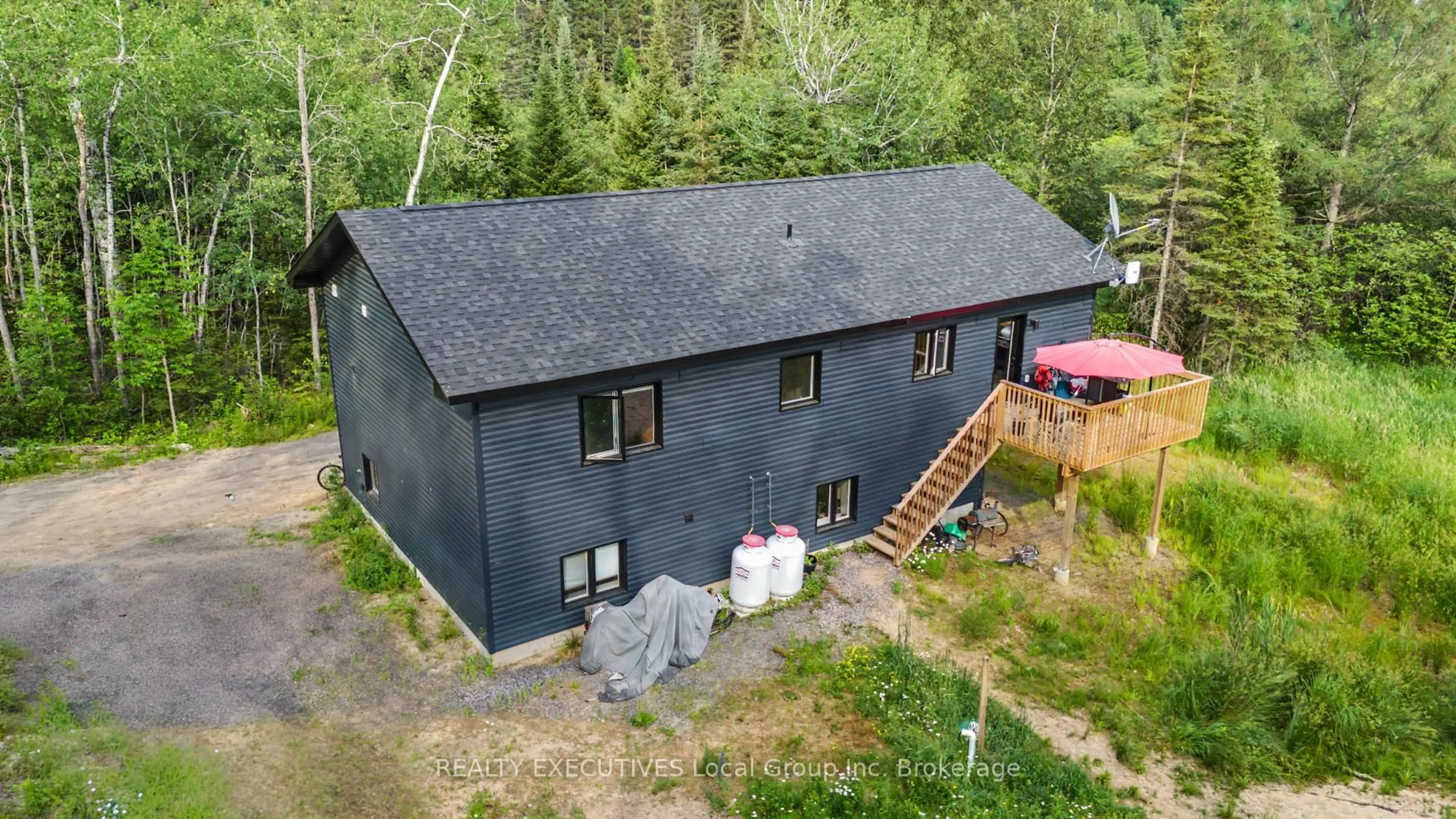 A pic from outside/outdoor area/front of a property/back of a property/a pic from drone, building for 575 HART Rd, Callander Ontario P0H 1H0