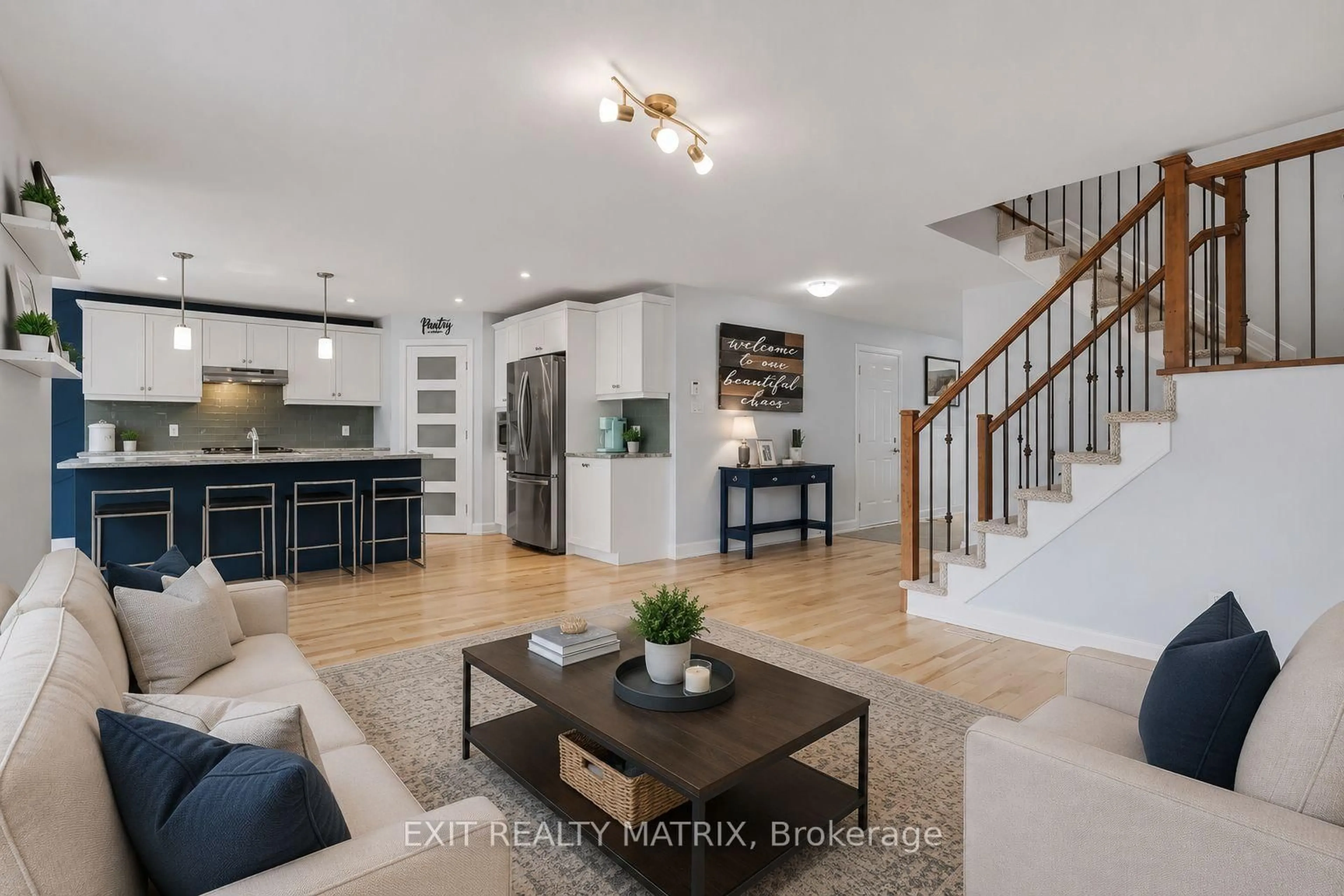 Open concept kitchen, unknown for 273 Central Park Blvd, Russell Ontario K4R 0E9
