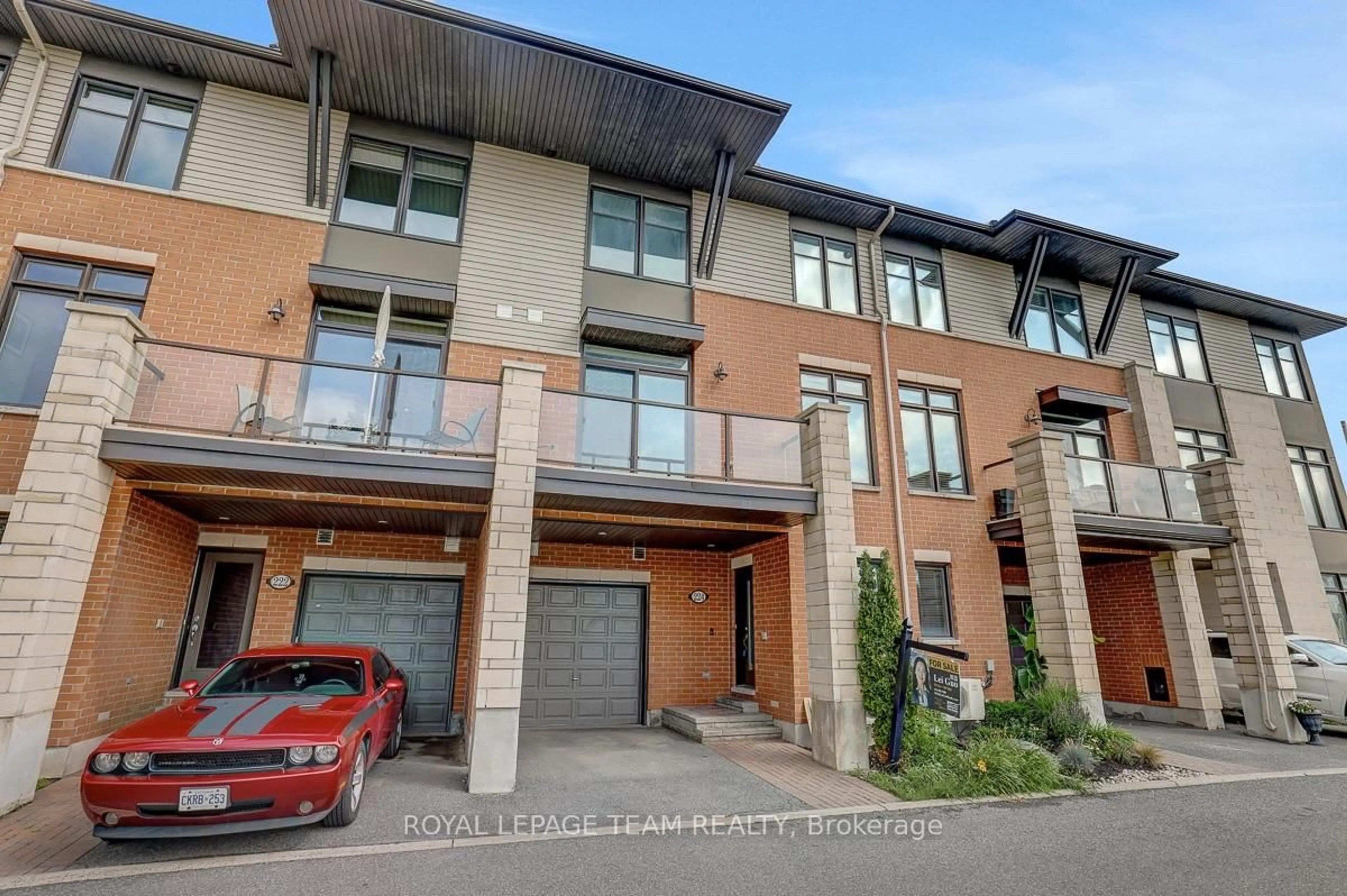 Unknown for 224 Chaperal Private, Ottawa Ontario K2A 0Y2