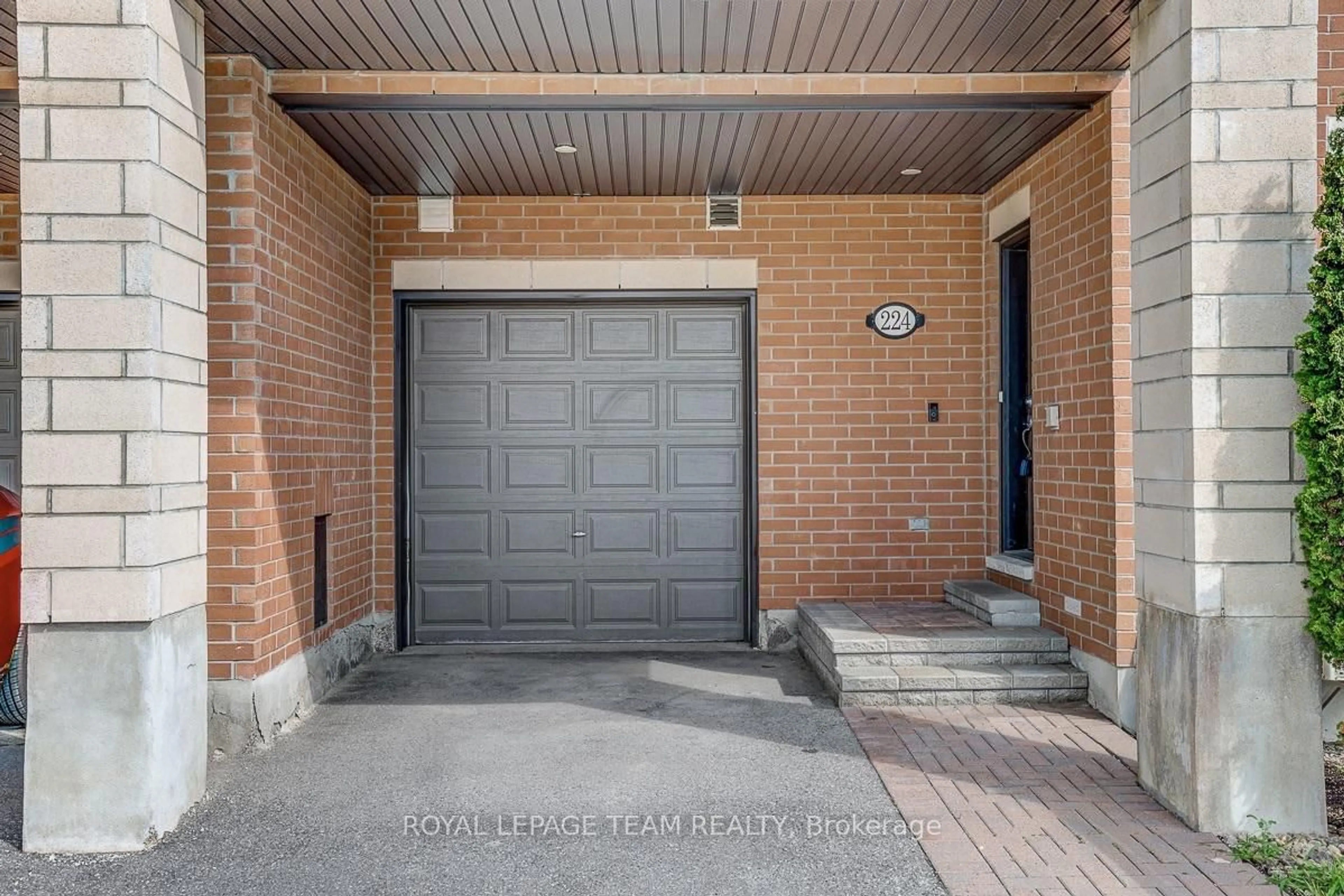 Home with brick exterior material, street for 224 Chaperal Private, Ottawa Ontario K2A 0Y2