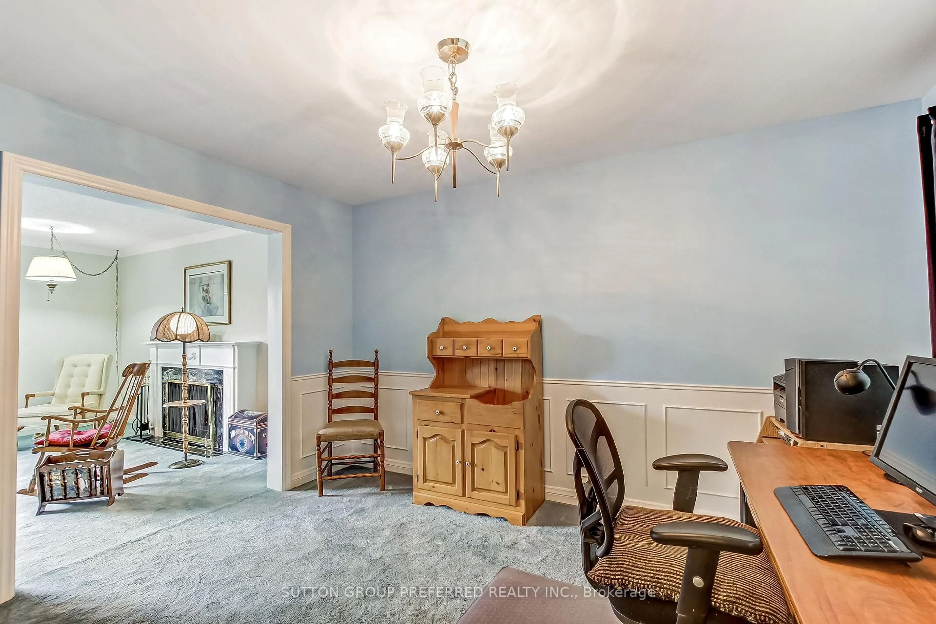 Dining room, unknown for 603 Commissioners Rd, London South Ontario N6C 2T9