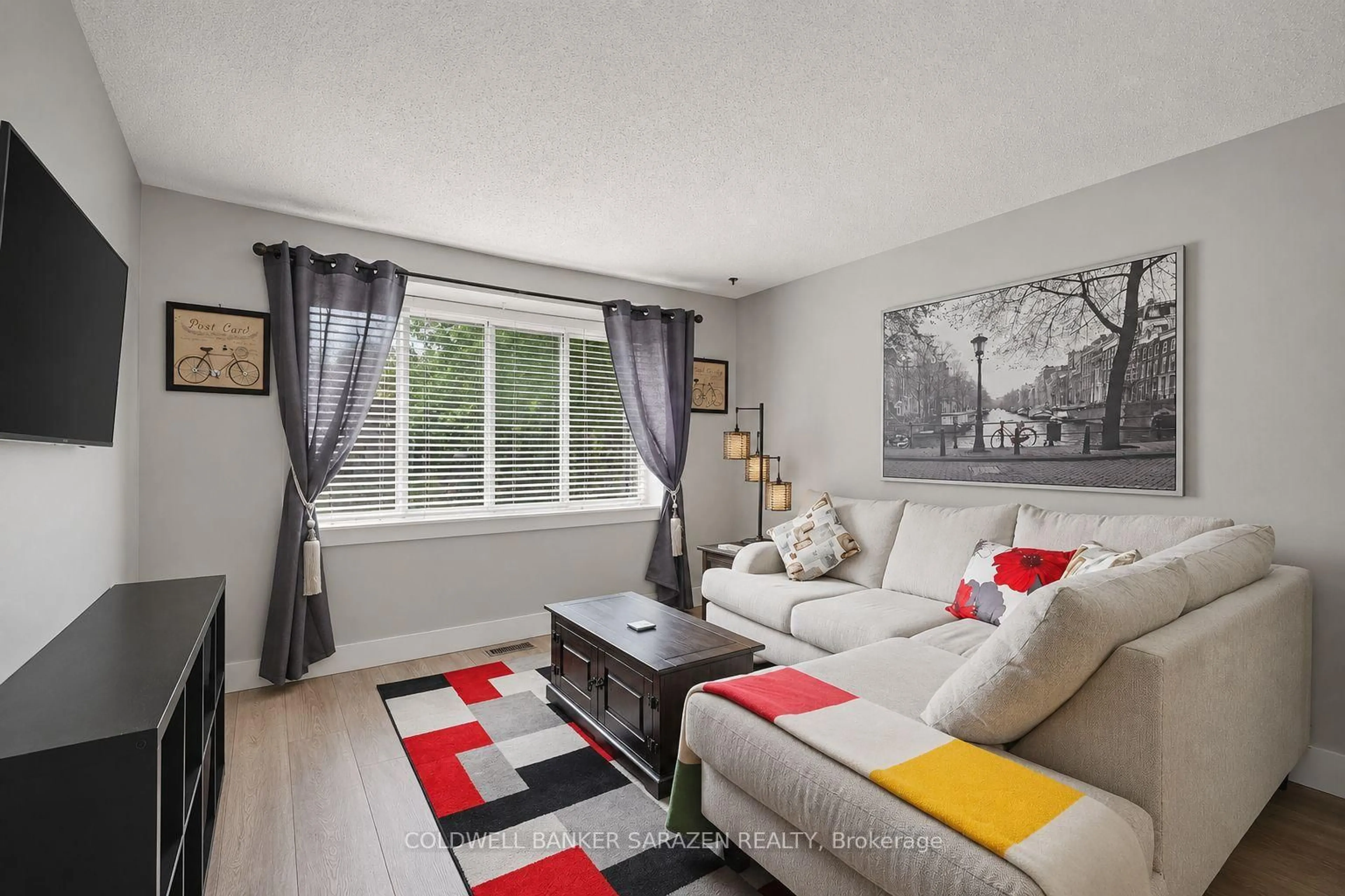 Living room with furniture, unknown for 34 Downsview Cres, Ottawa Ontario K2G 0A5