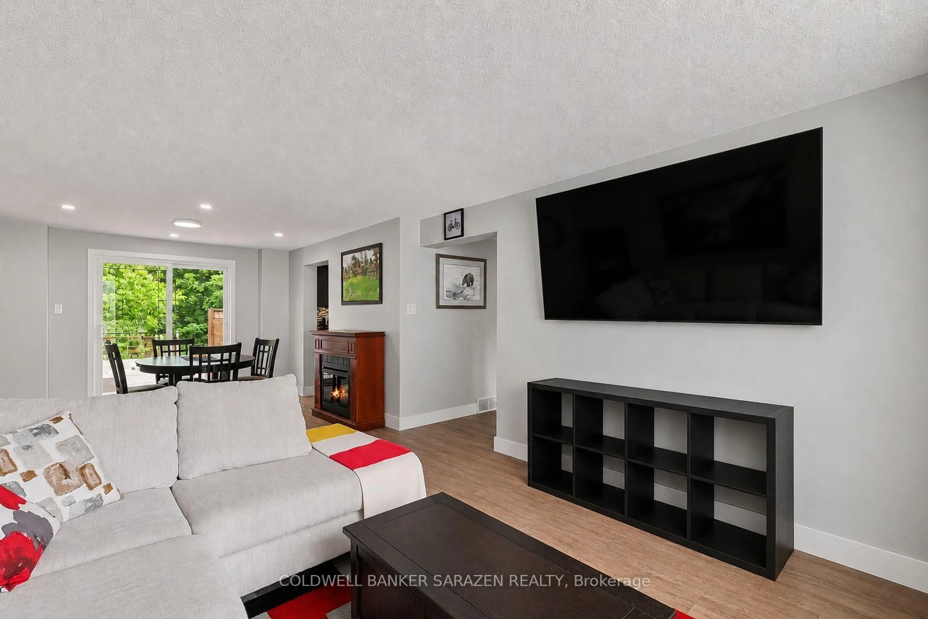 Home theater for 34 Downsview Cres, Ottawa Ontario K2G 0A5