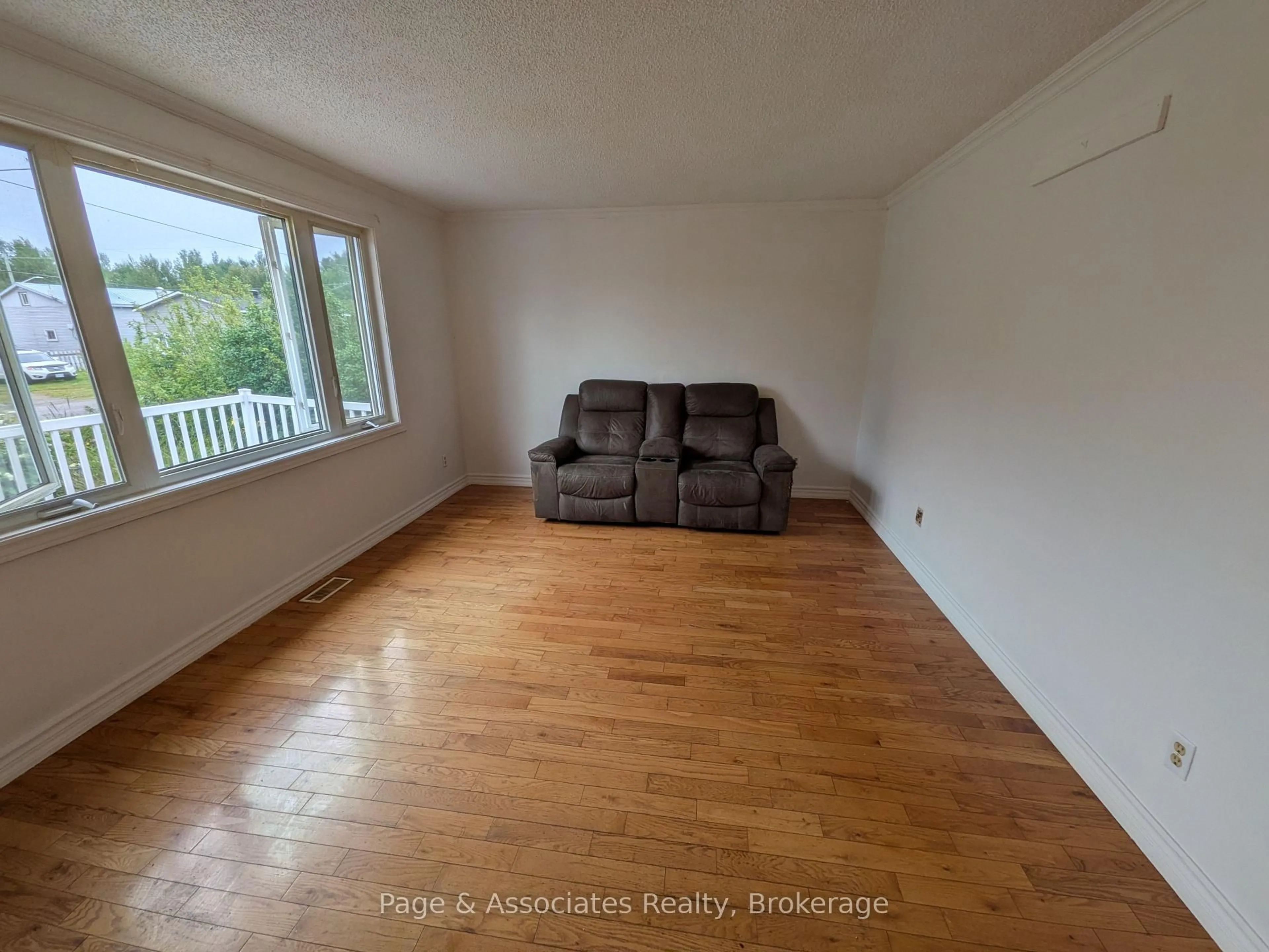 A pic of a room for 6 Jessup St, West Nipissing Ontario P0H 1G0