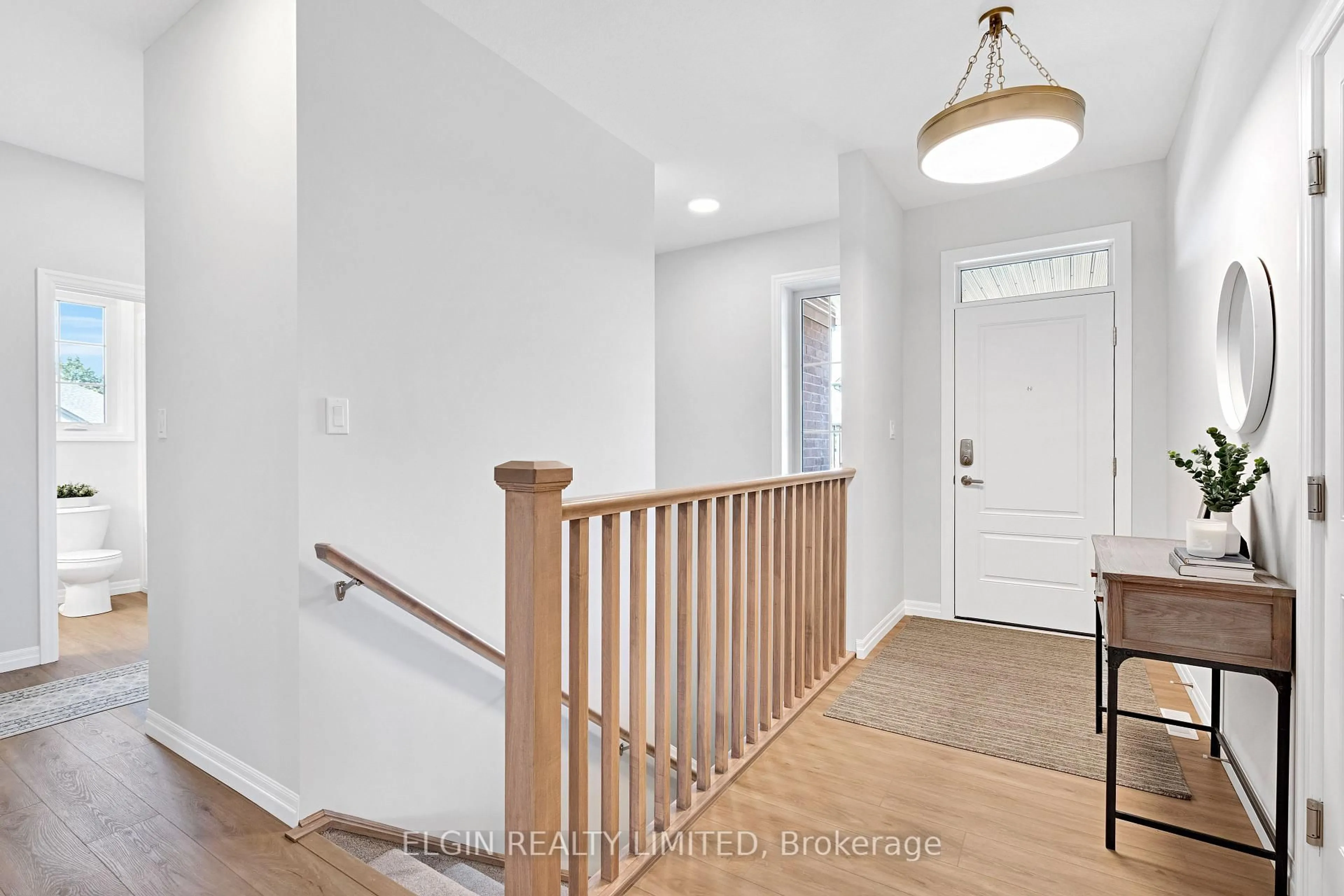 Indoor entryway for 97 Keba Cres, Tillsonburg Ontario N4G 0K6