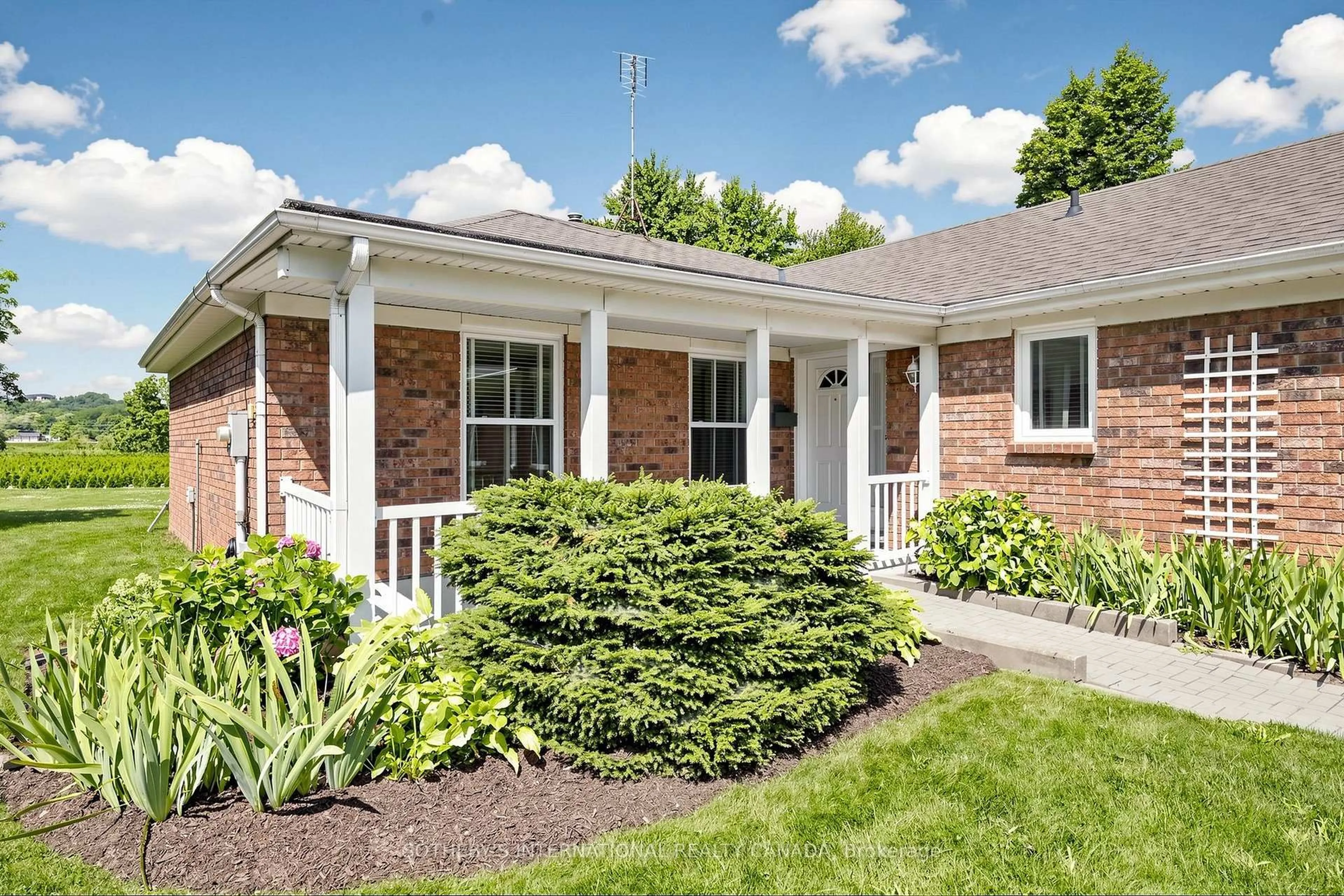 Home with brick exterior material, street for 3454 FREDERICK Ave, Lincoln Ontario L0R 2C0