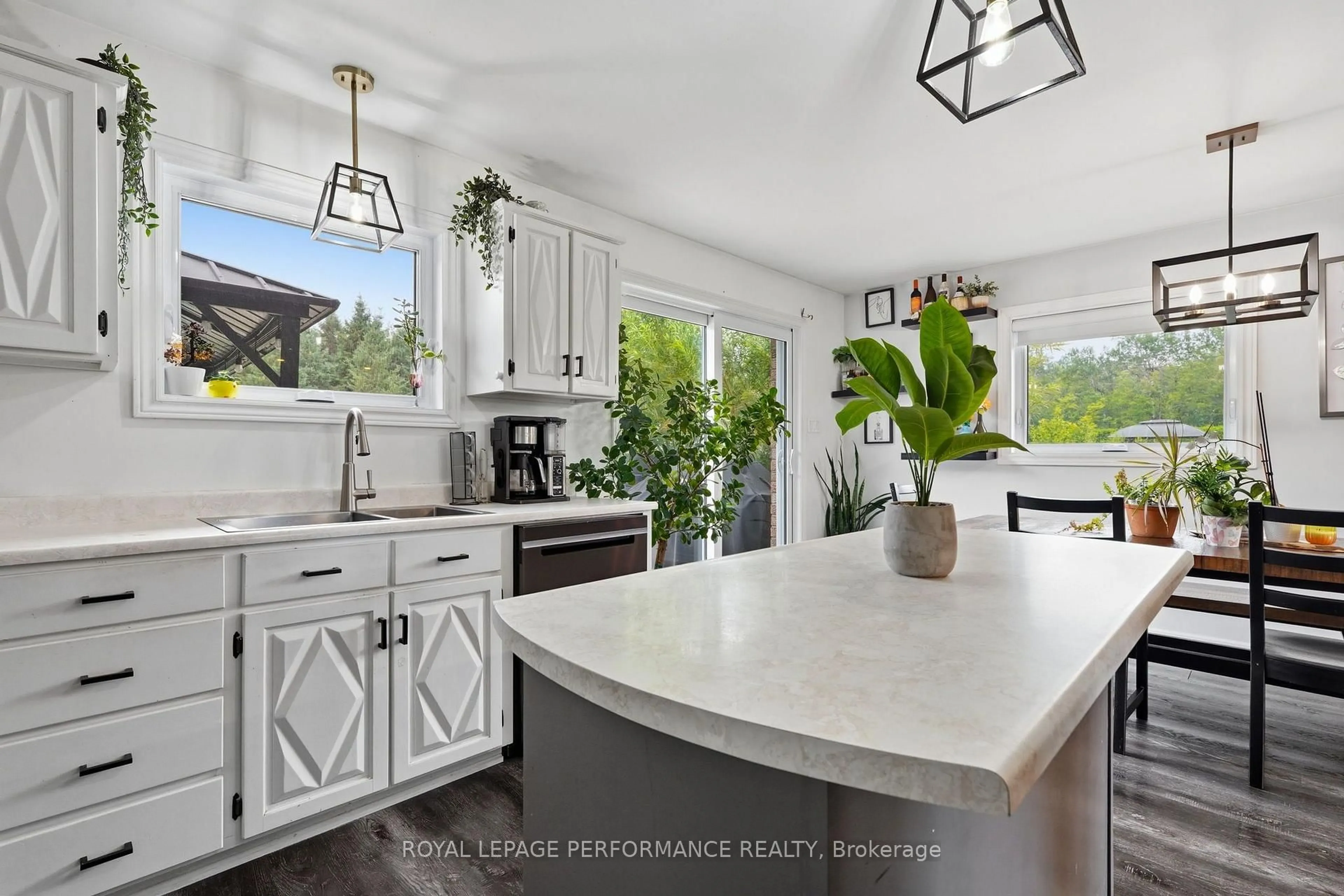 Open concept kitchen, ceramic/tile floor for 3230 Pattee Rd, Champlain Ontario K6A 2R2