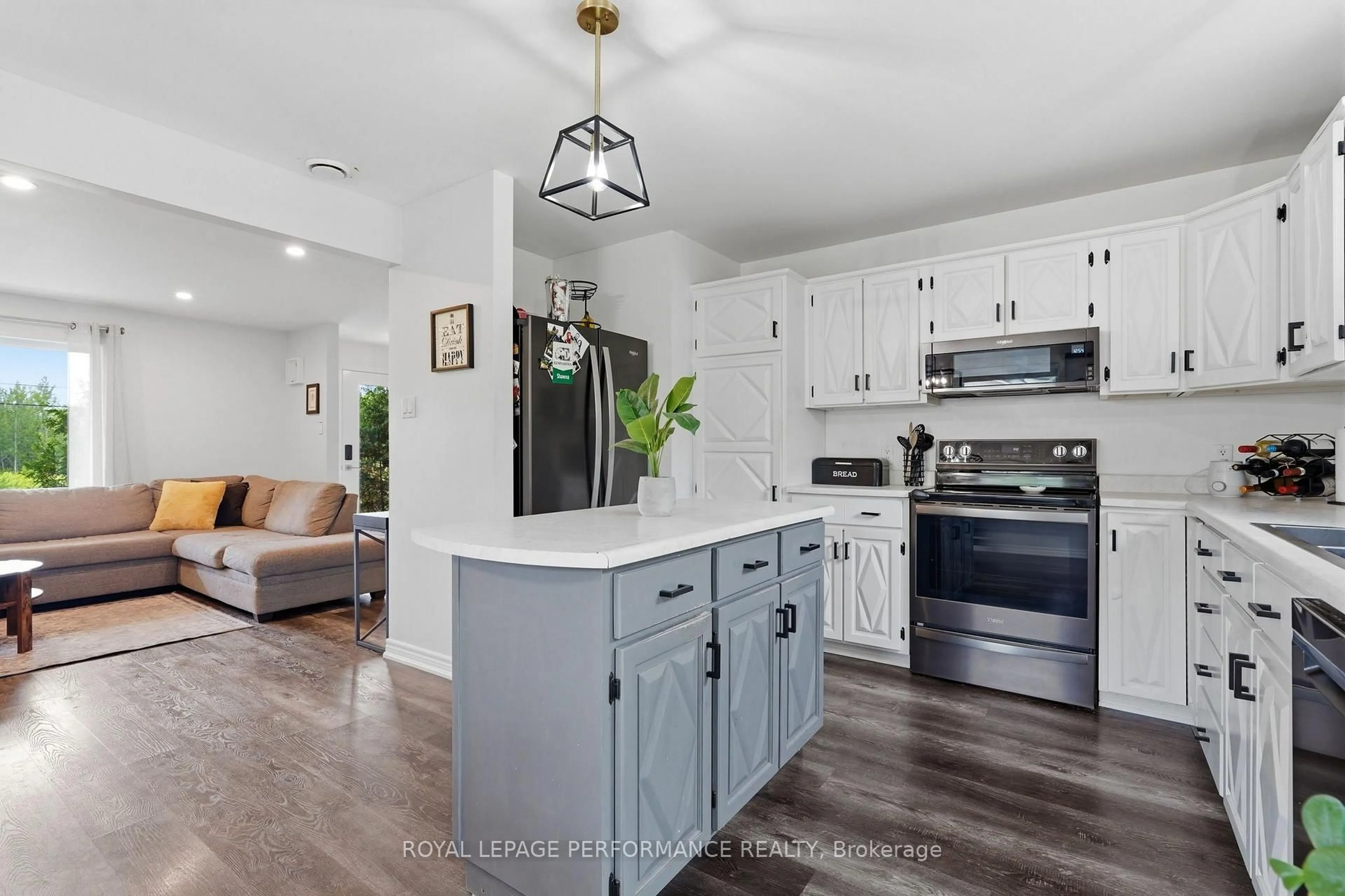 Open concept kitchen, unknown for 3230 Pattee Rd, Champlain Ontario K6A 2R2