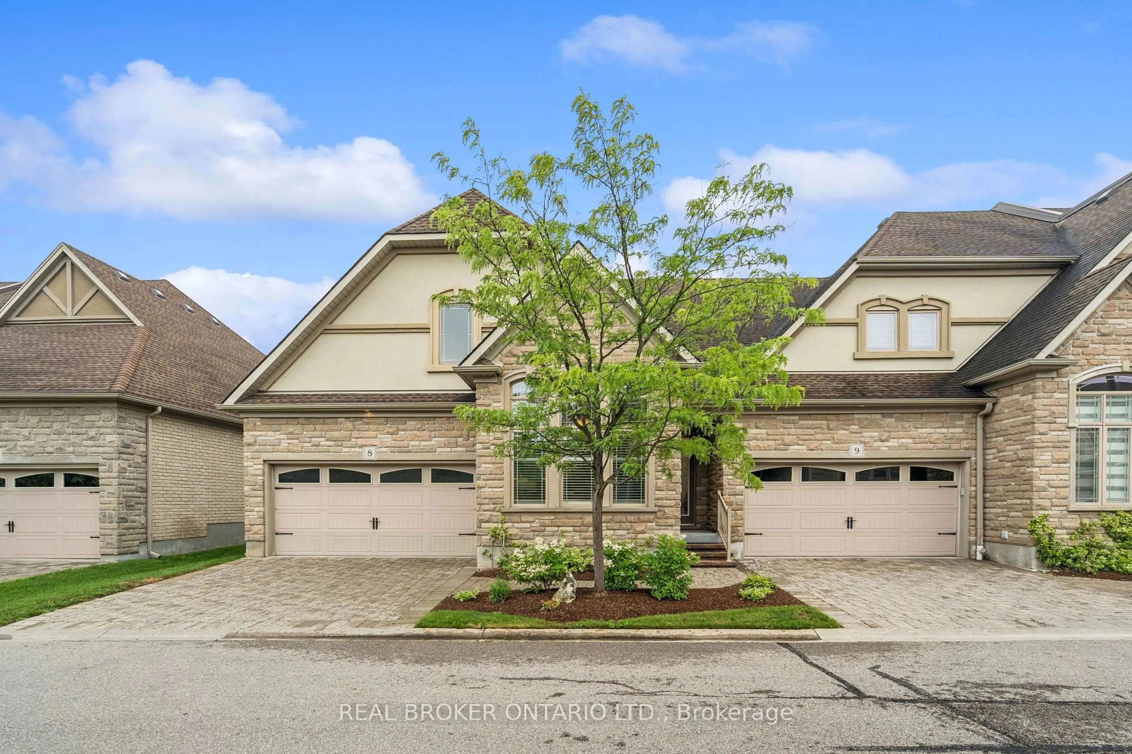 A pic from outside/outdoor area/front of a property/back of a property/a pic from drone, street for 19 Simmonds Dr #8, Guelph Ontario N1E 0H4