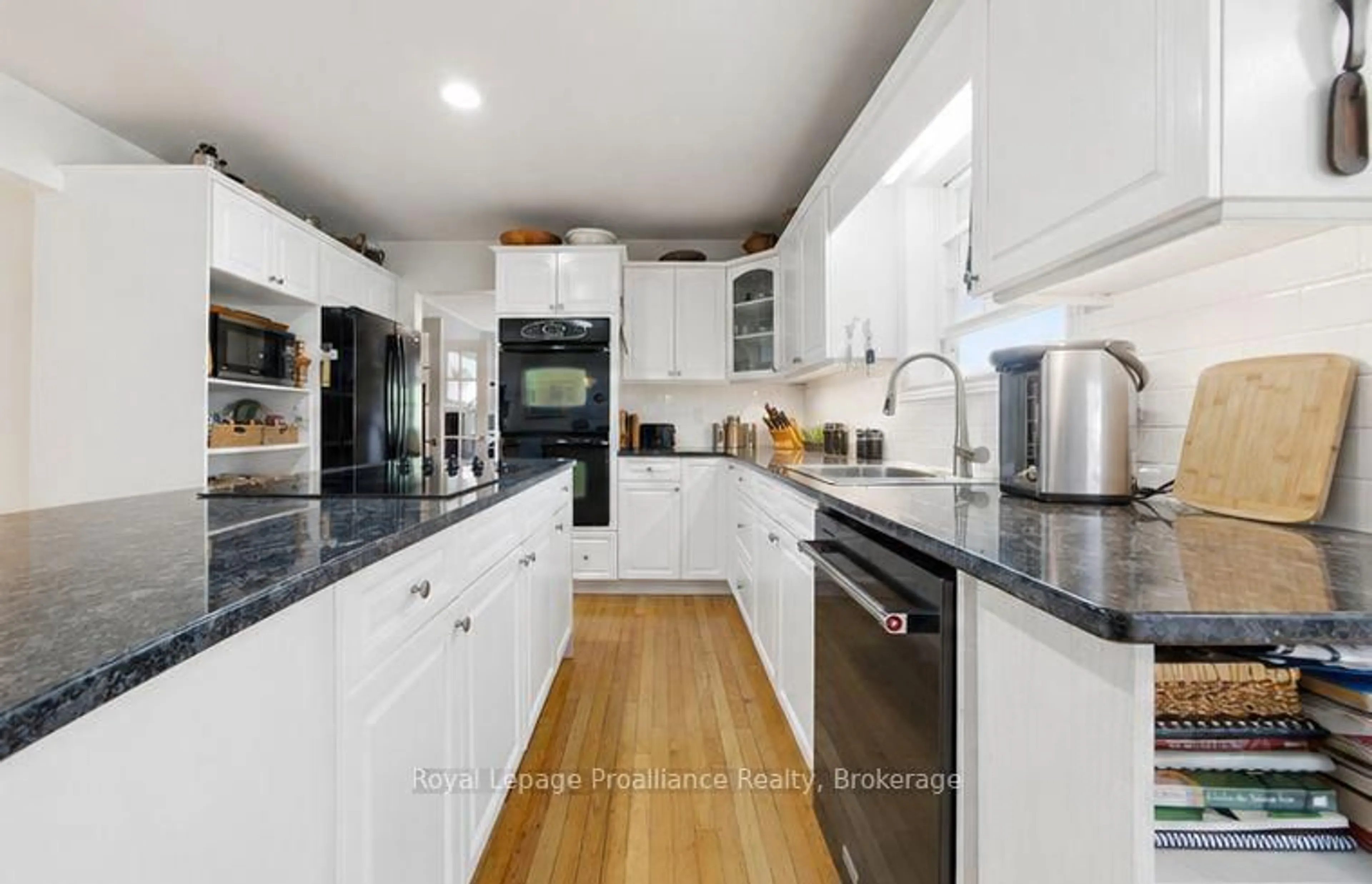 Contemporary kitchen, unknown for 10 Skiff Cove Rd, Prince Edward County Ontario K0K 3L0