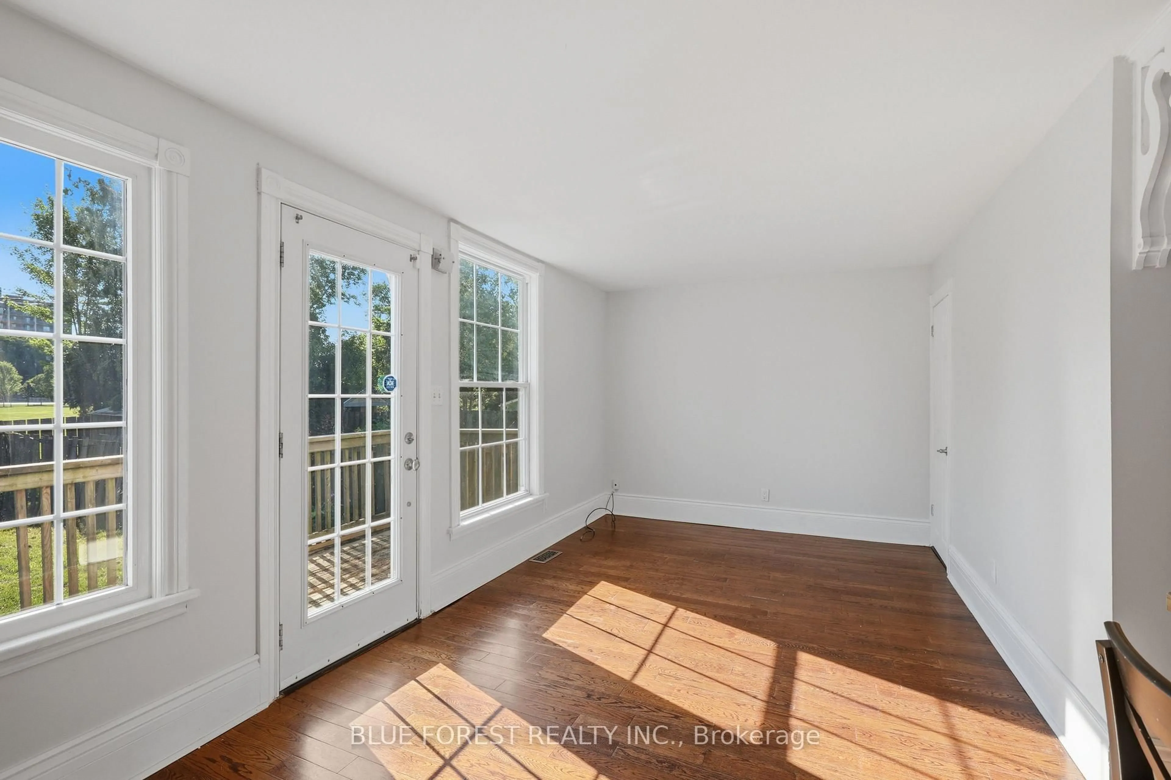 A pic of a room for 764 Curry St, London East Ontario N5Y 1N6