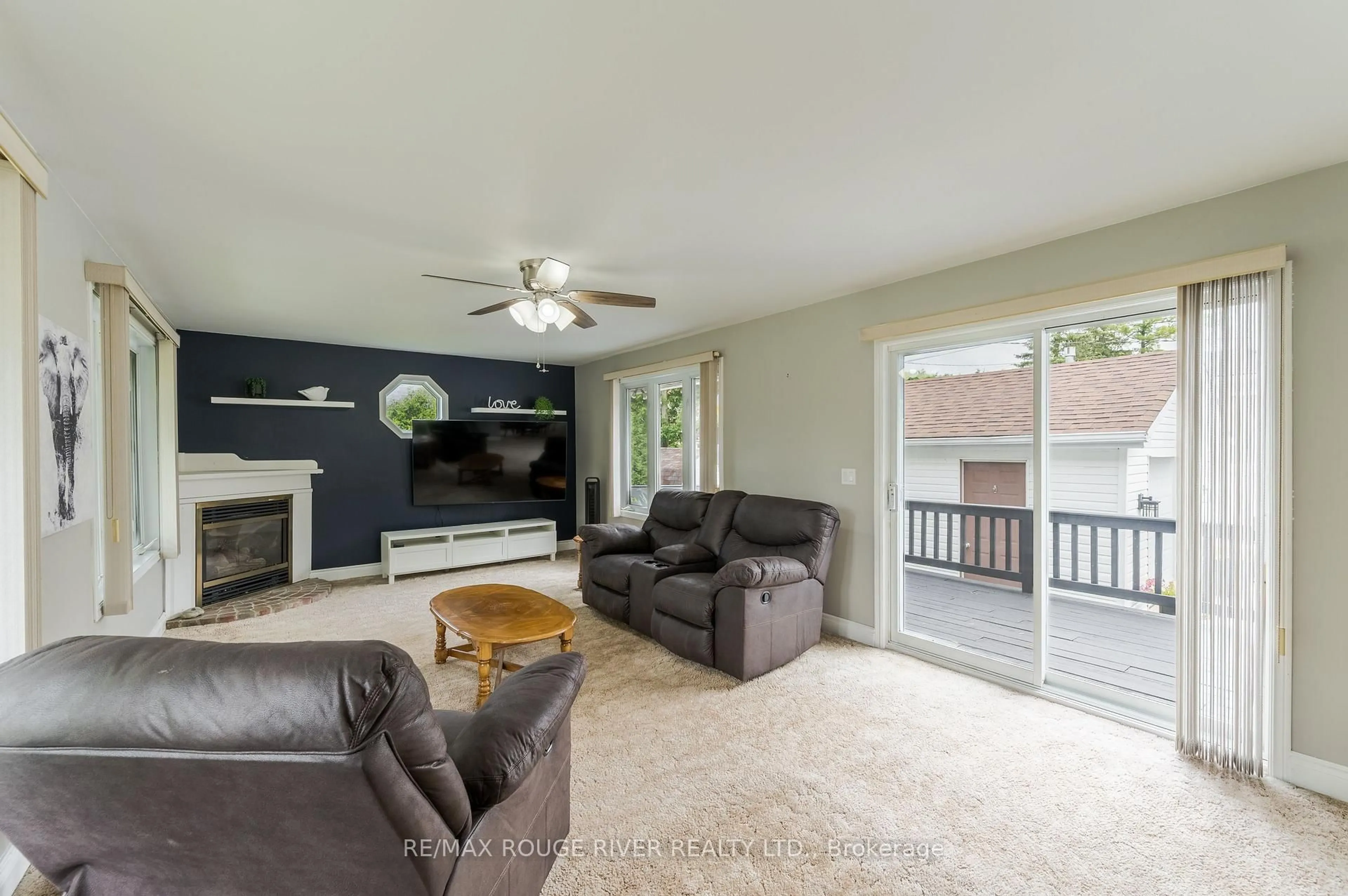 Living room with furniture, unknown for 36 Kawartha Dr, Kawartha Lakes Ontario K9V 1A5