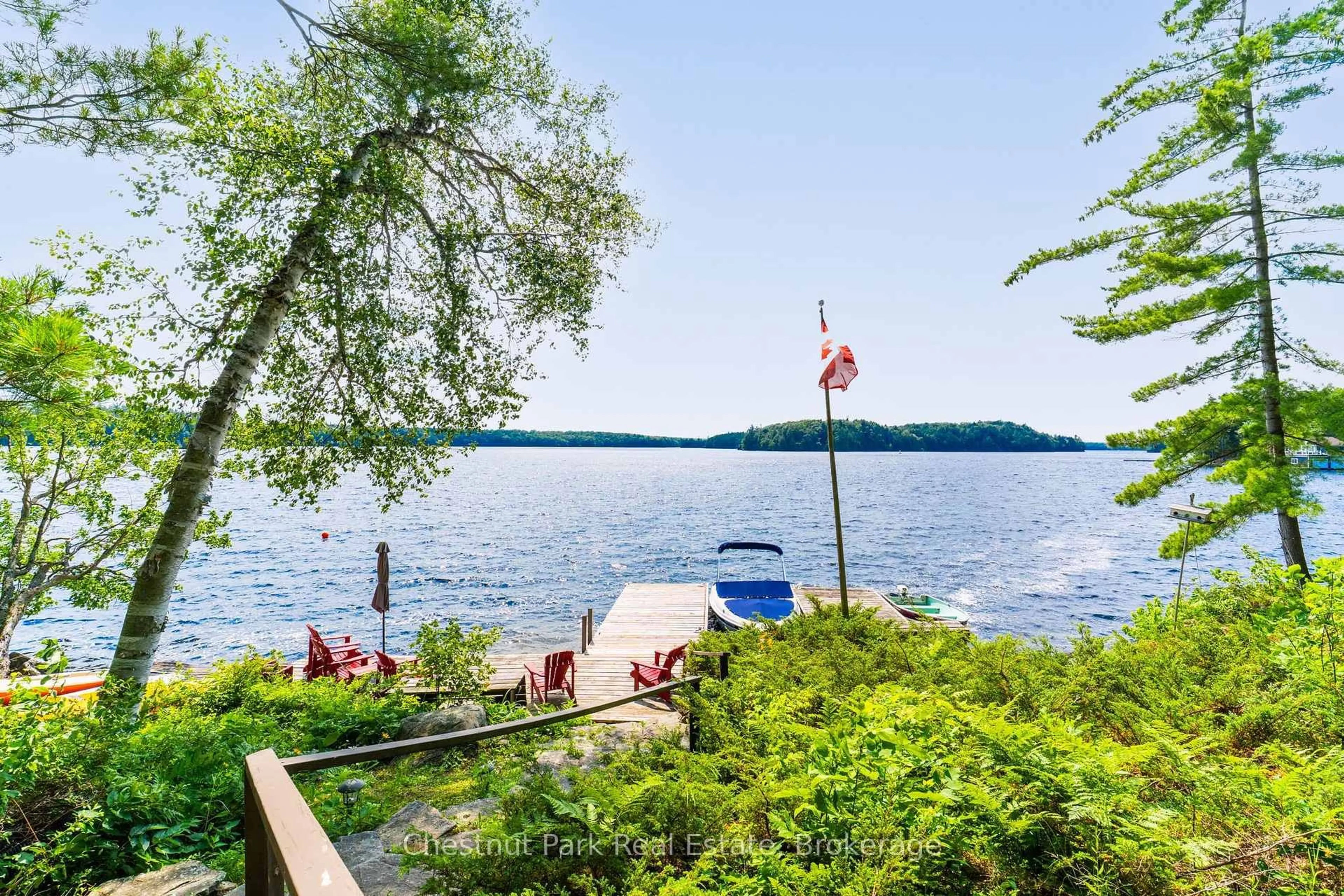 Patio, water/lake/river/ocean view for 1181 Walkers Point Rd #9 (9 Renley Rd), Muskoka Lakes Ontario P1P 1R2