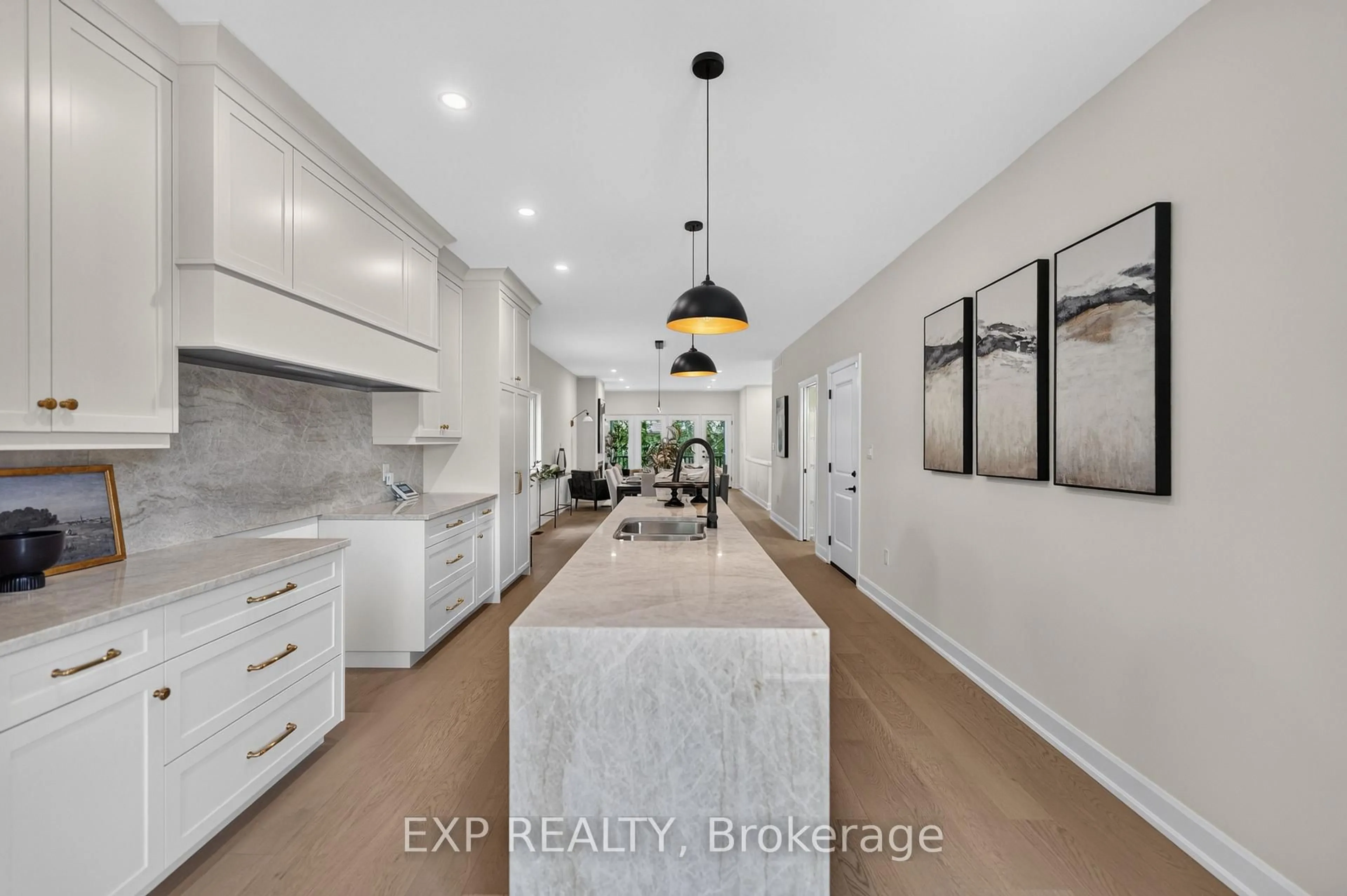 Contemporary kitchen, ceramic/tile floor for 11 Stickles St, Pelham Ontario L3C 3C3