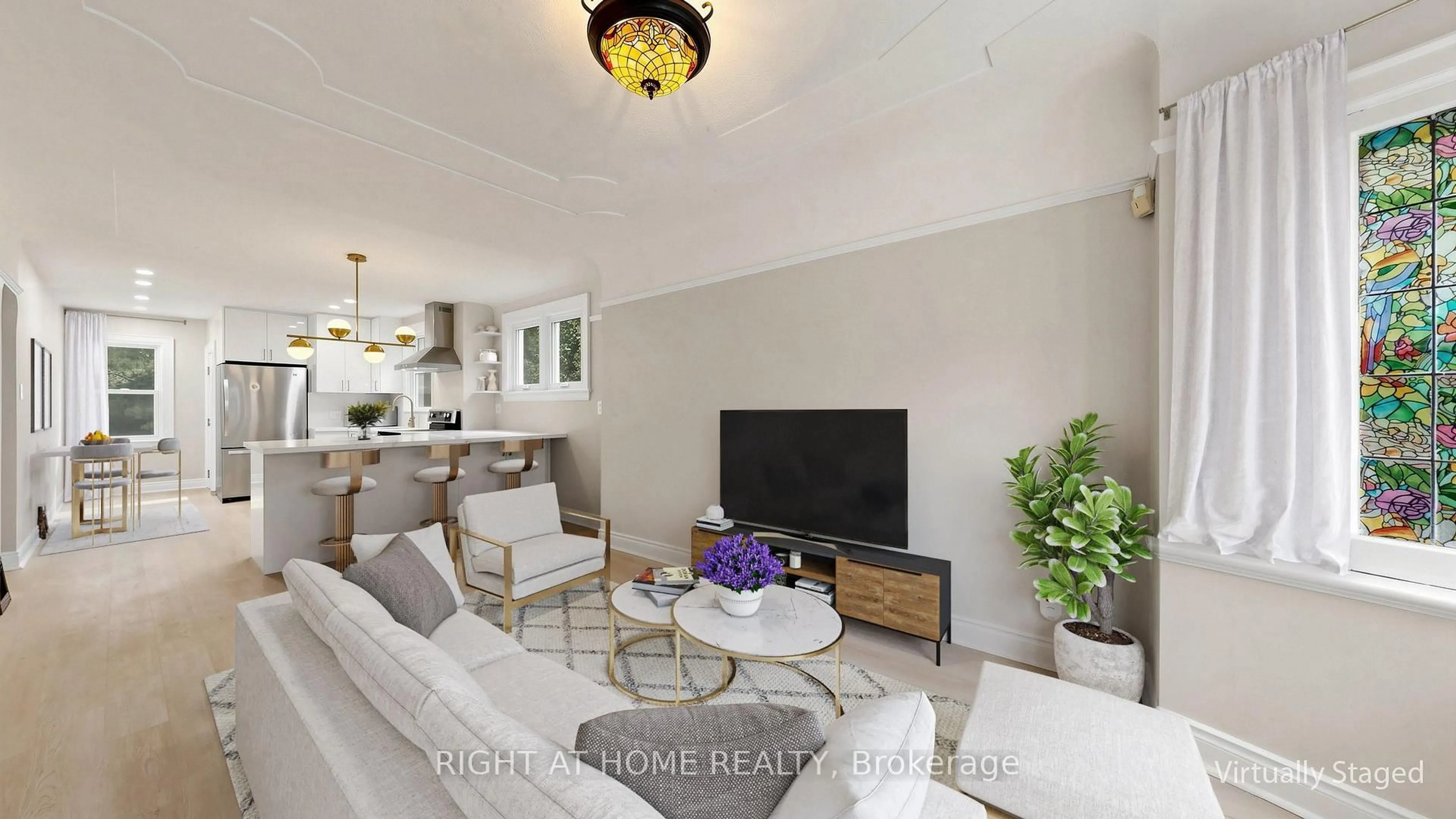 Living room with furniture, unknown for 59 Longwood Rd, Hamilton Ontario L8S 3V2