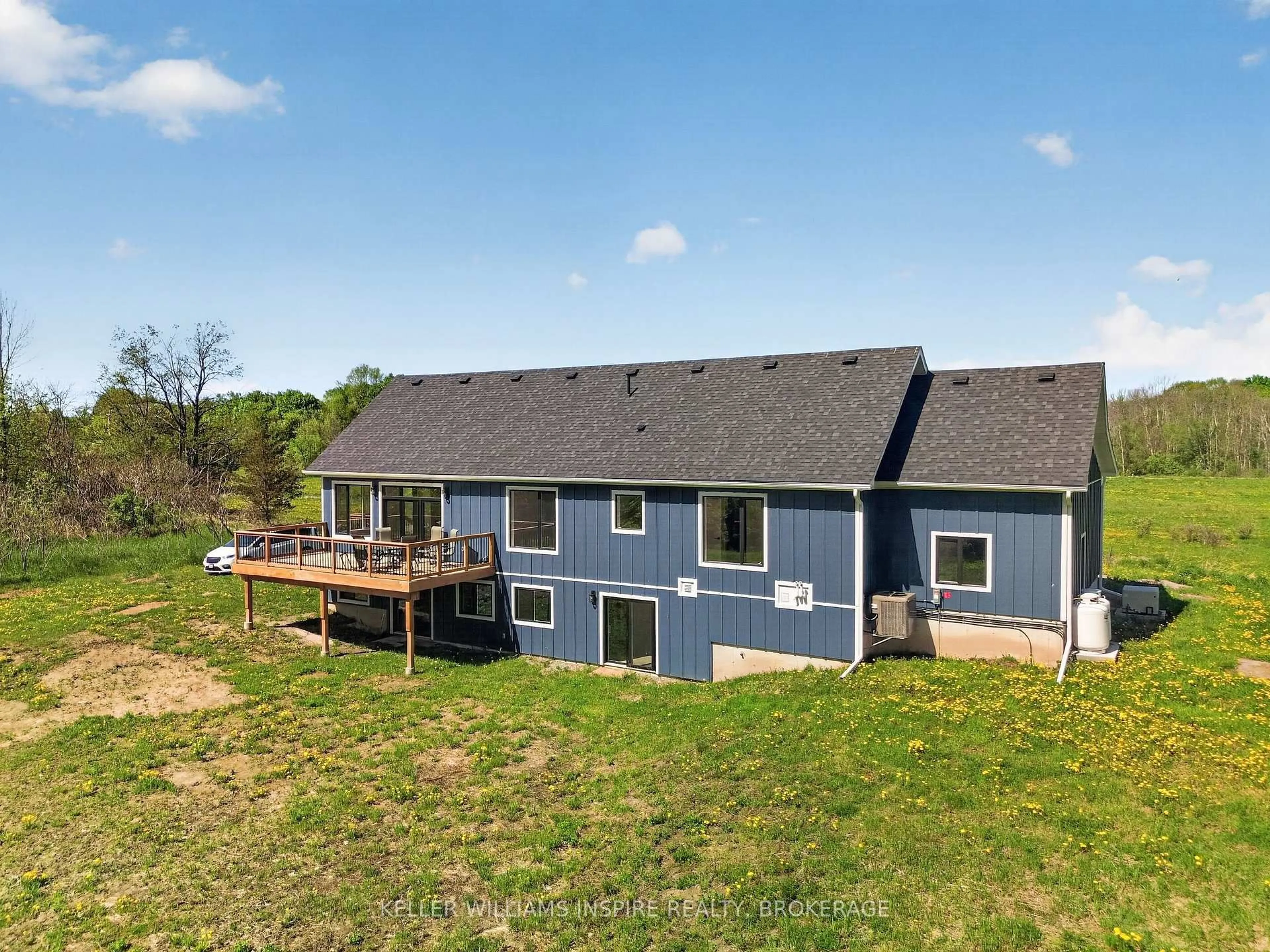 A pic from outside/outdoor area/front of a property/back of a property/a pic from drone, unknown for 939 Sheffield Lane, Leeds and the Thousand Islands Ontario K0E 1N0
