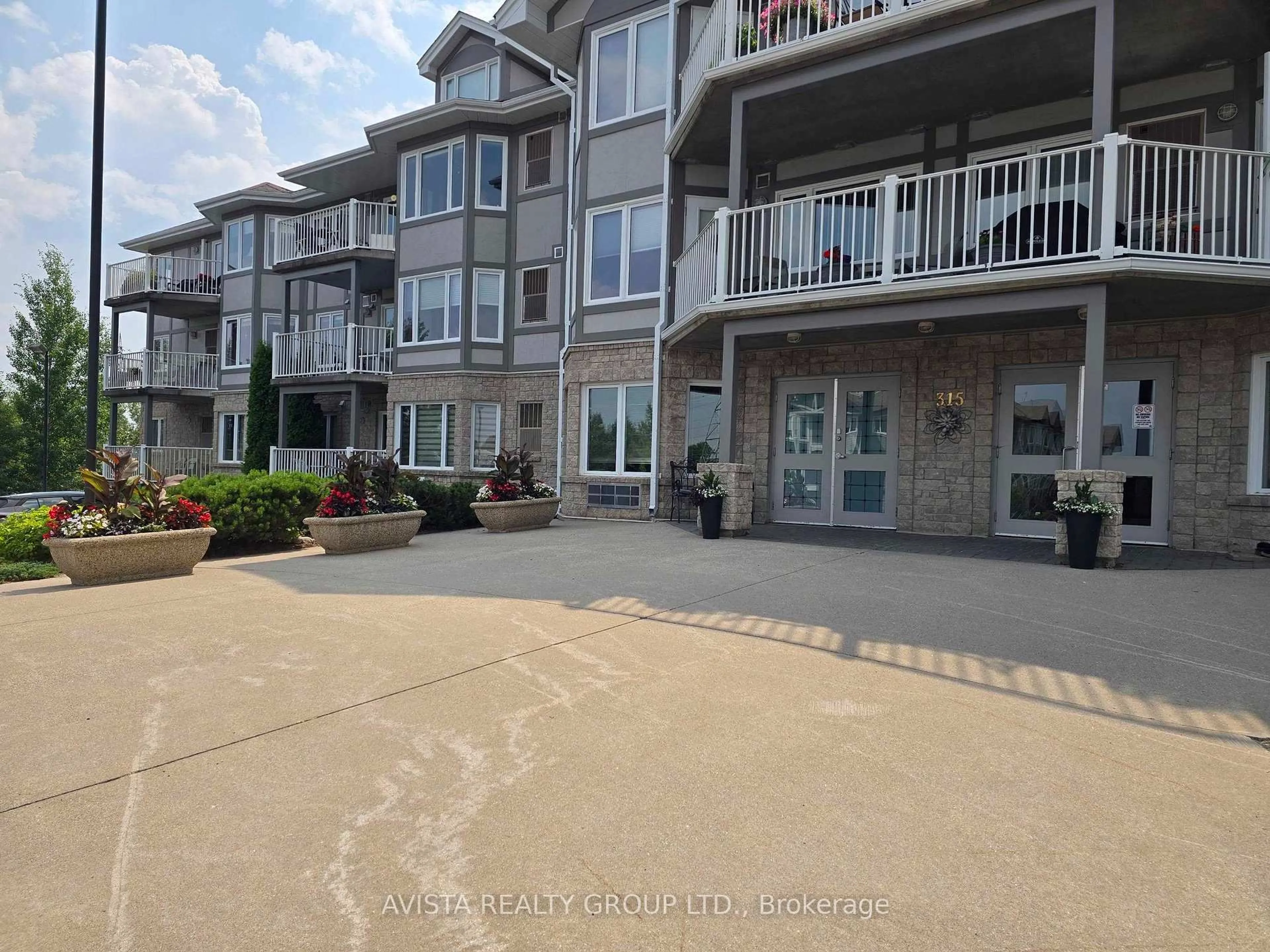 A pic from outside/outdoor area/front of a property/back of a property/a pic from drone, water/lake/river/ocean view for 315 Hilldale Rd Suite 108, Thunder Bay Ontario P7G 1J7
