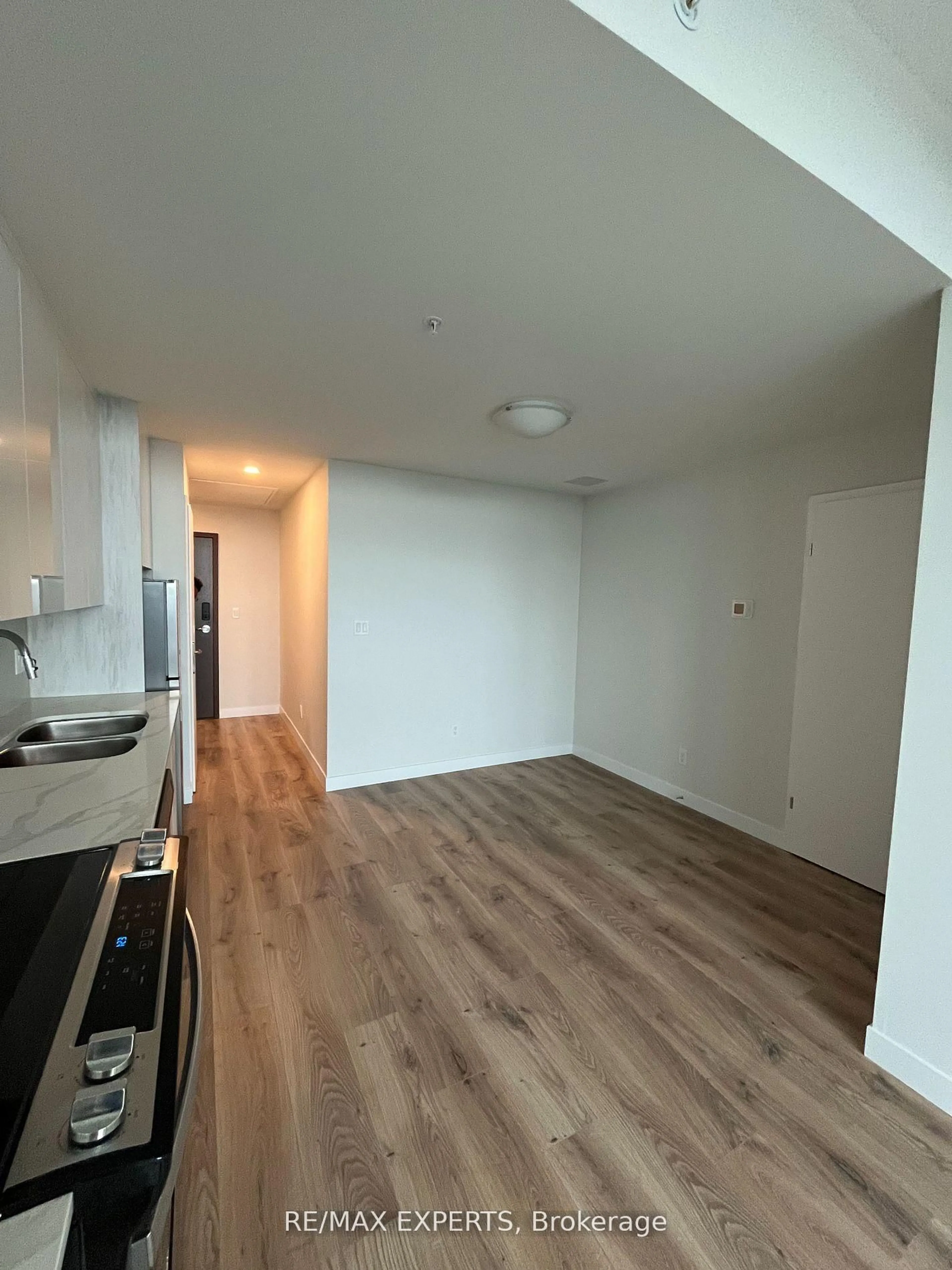 A pic of a room for 60 Frederick St #3403, Kitchener Ontario N2H 0C7